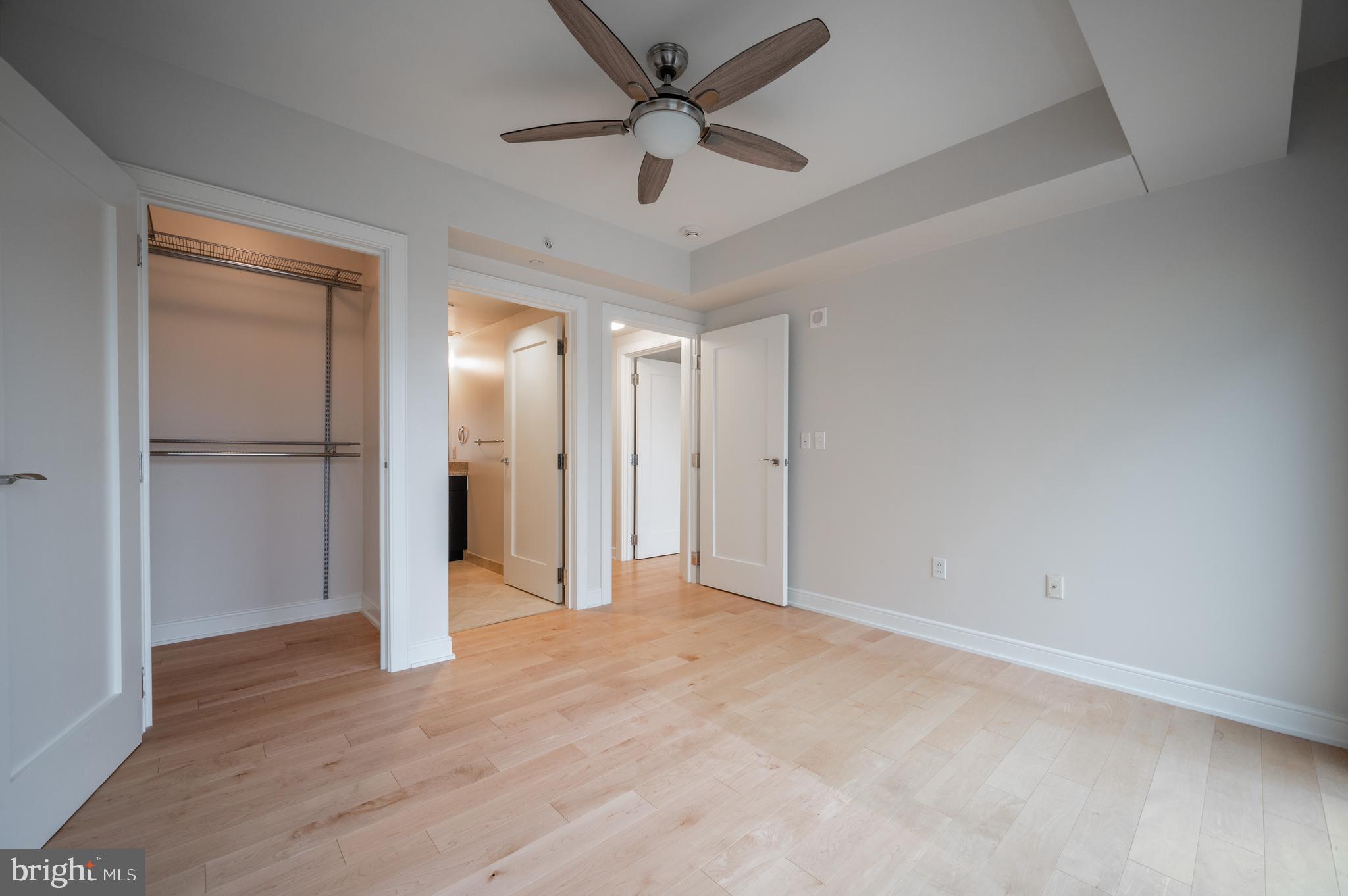 ROSSLYN - Residential Lease