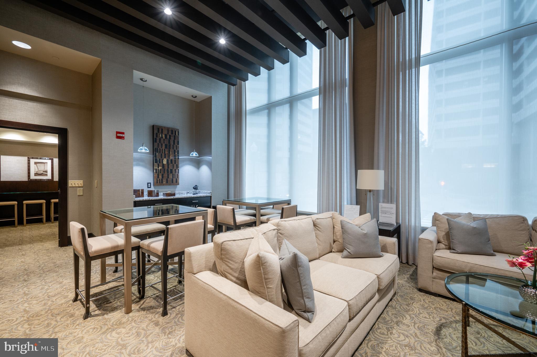 ROSSLYN - Residential Lease