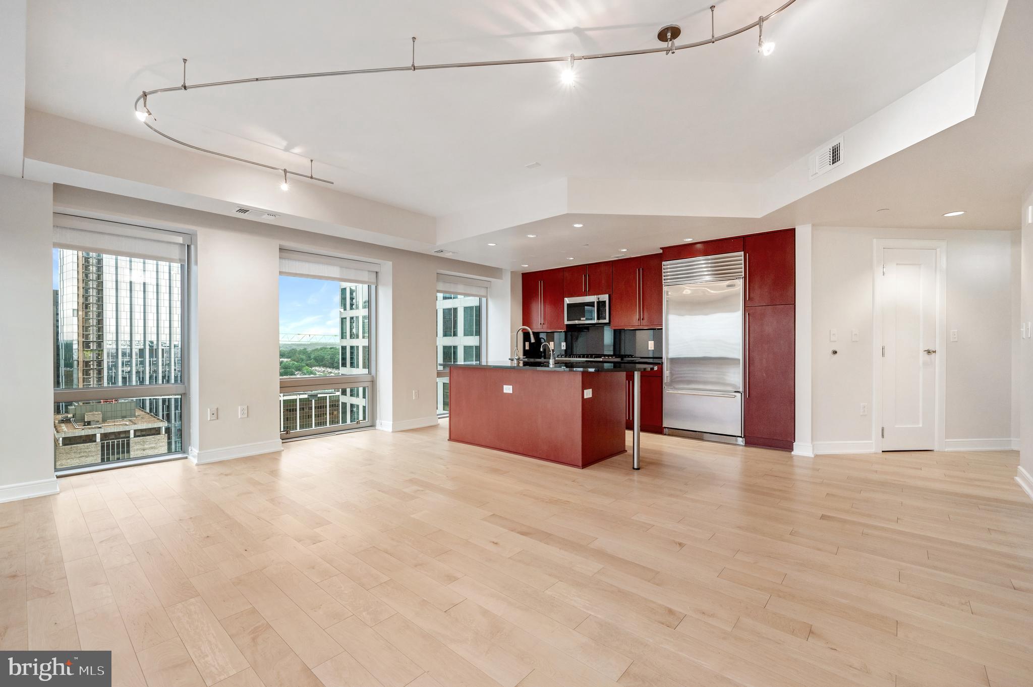 ROSSLYN - Residential Lease