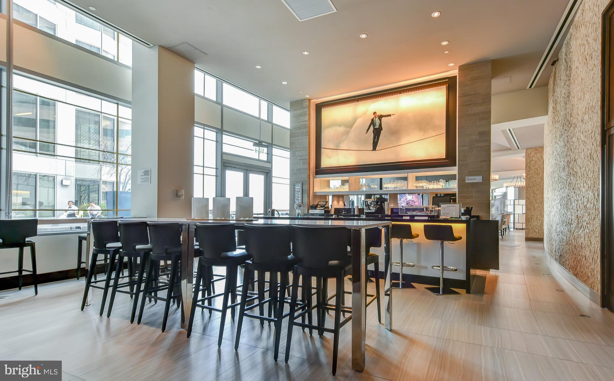 ROSSLYN - Residential Lease