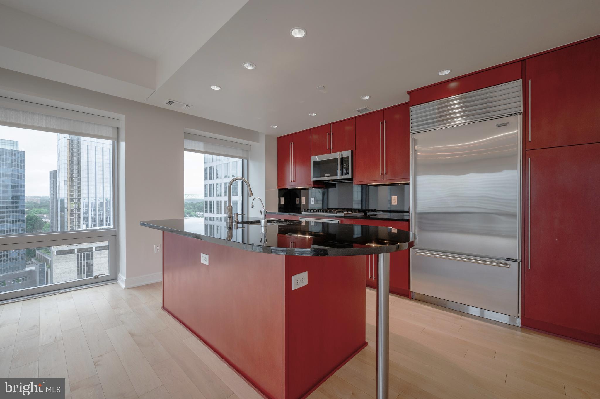 ROSSLYN - Residential Lease