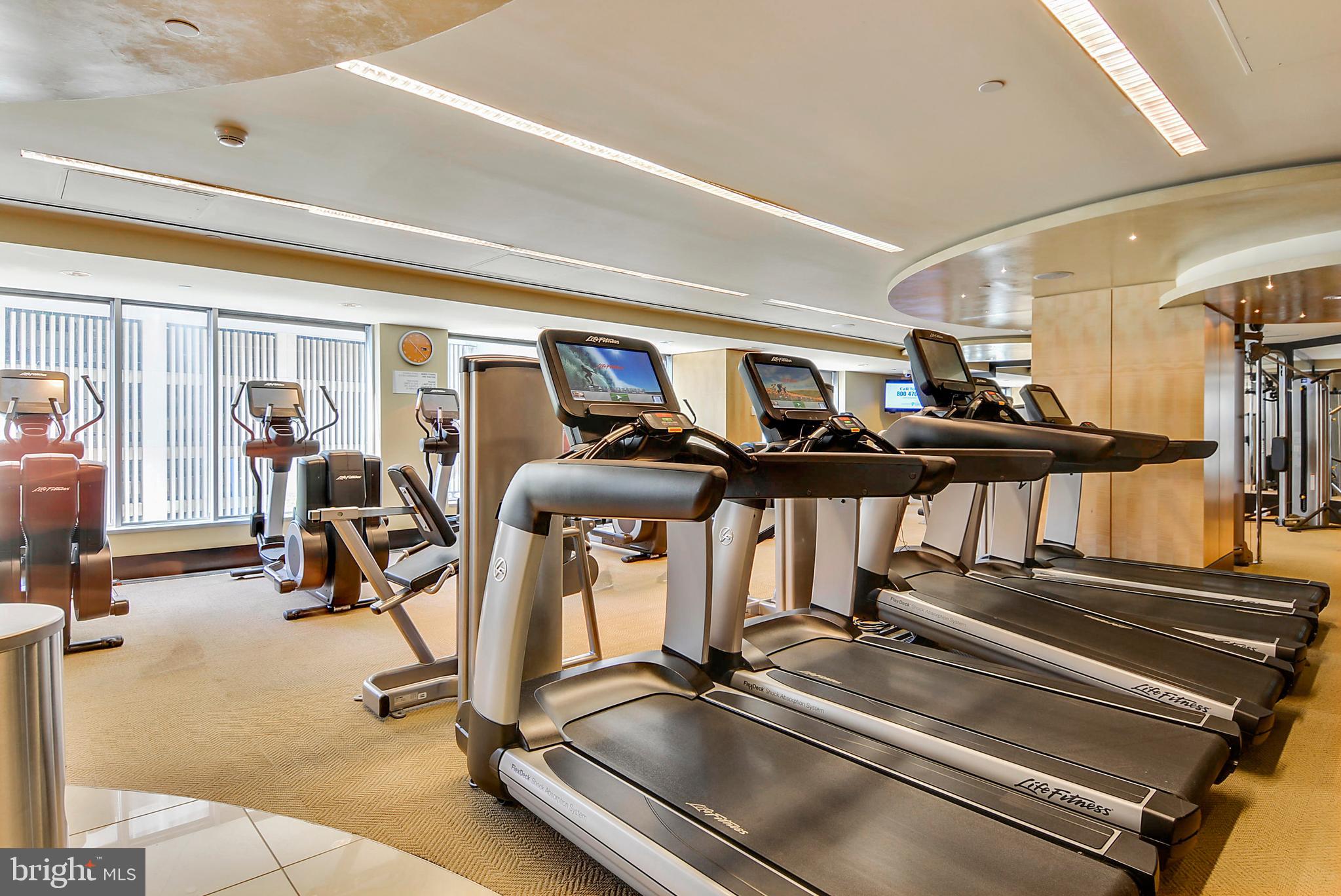 ROSSLYN - Residential Lease