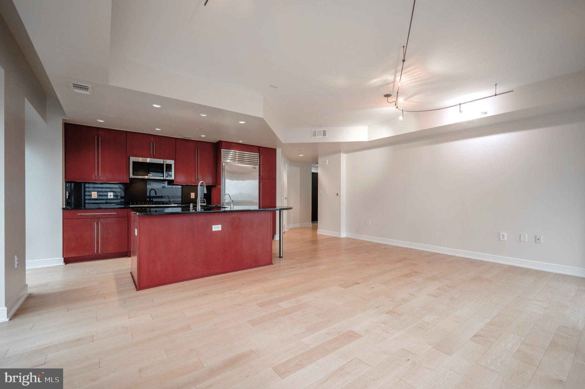 ROSSLYN - Residential Lease