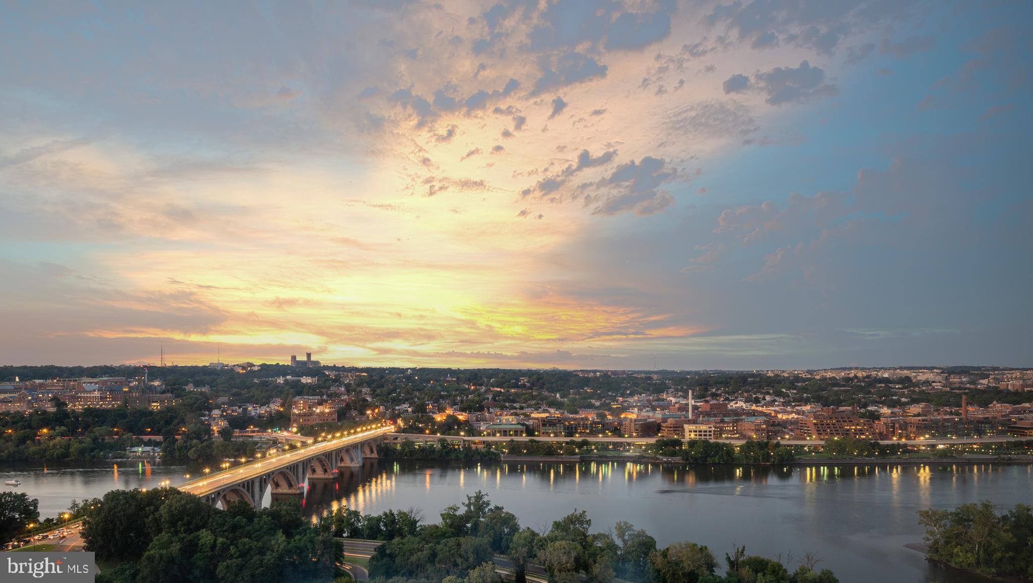 ROSSLYN - Residential Lease