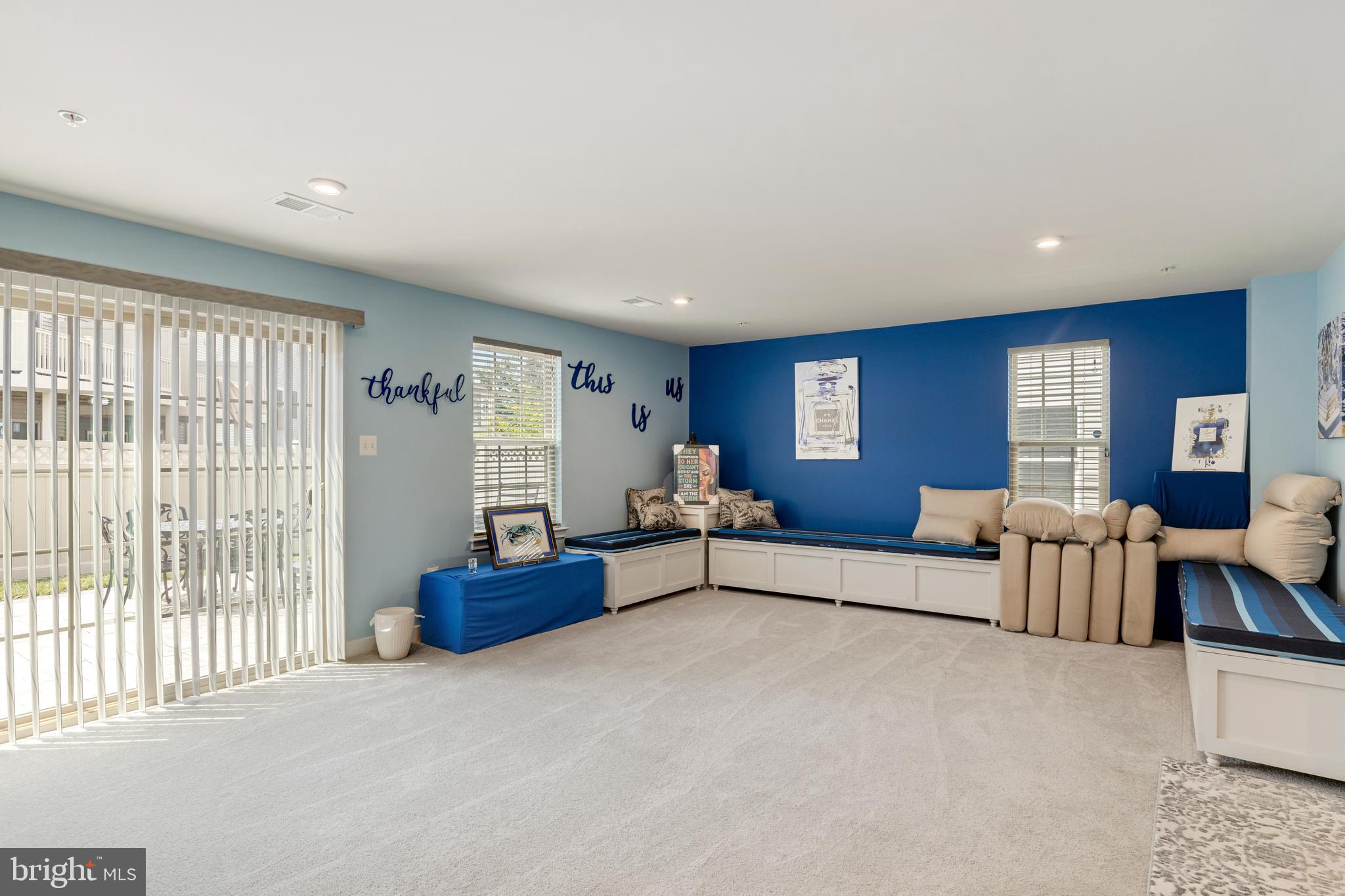 SIGNATURE CLUB - Residential