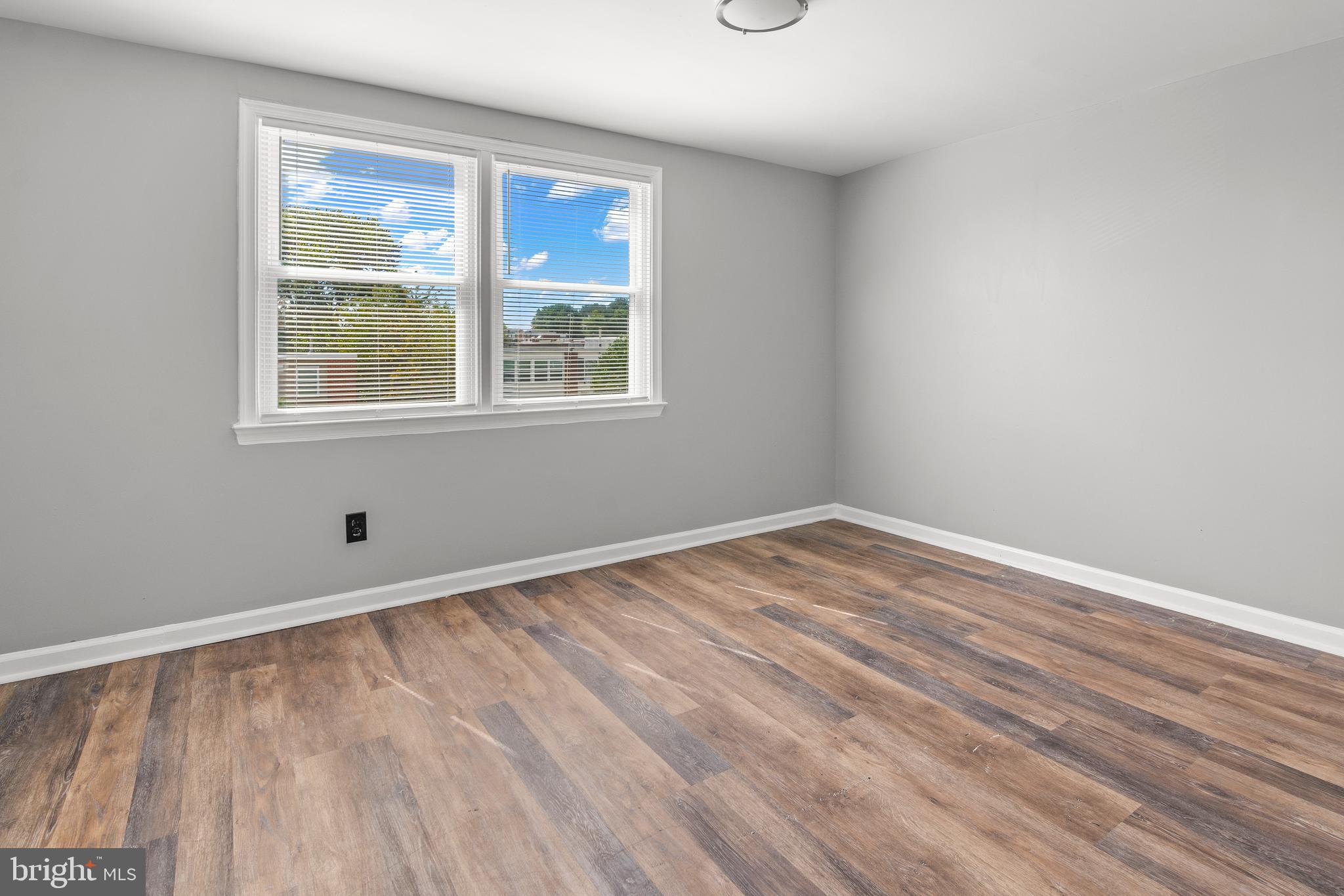 EASTWOOD HEIGHTS - Residential Lease