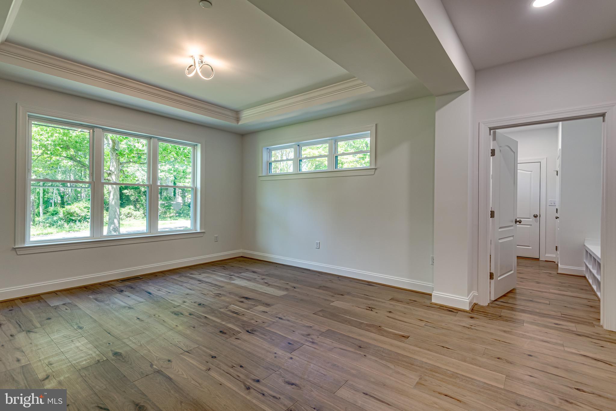 OYSTER HARBOR - Residential