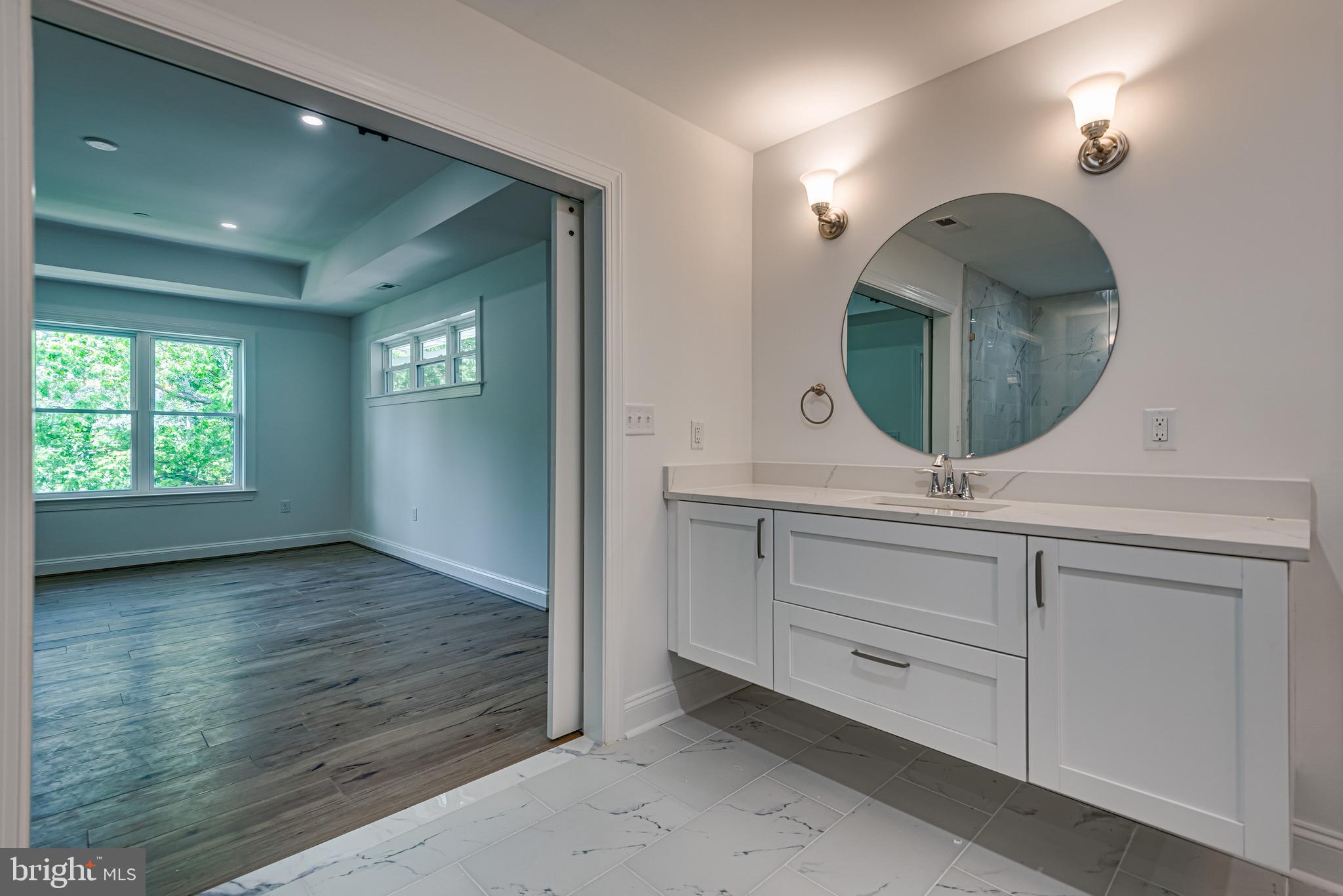 OYSTER HARBOR - Residential