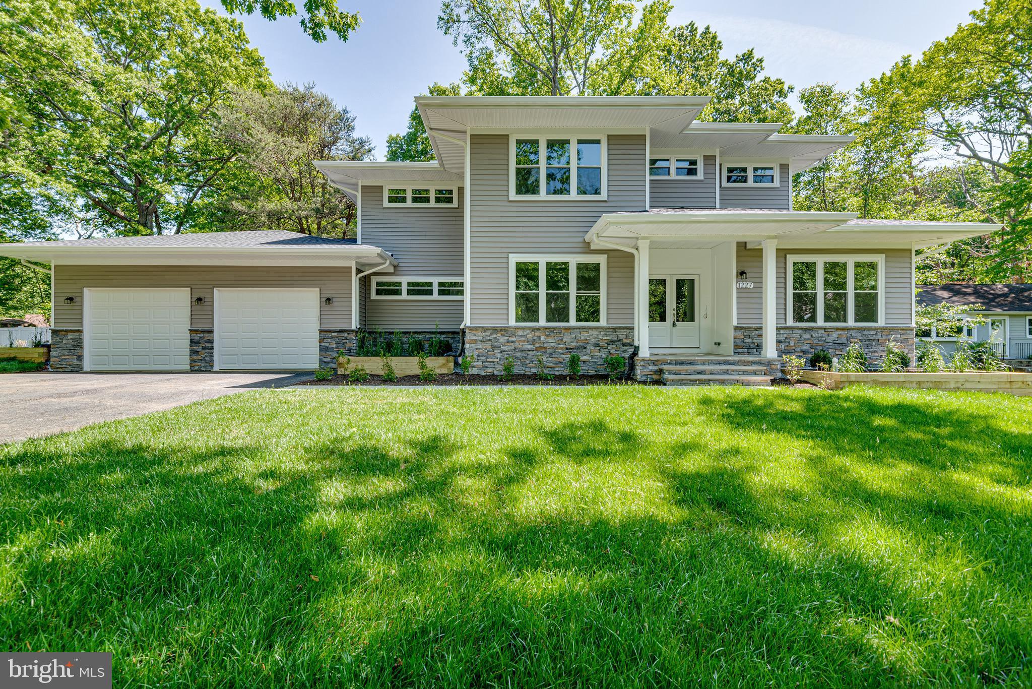 OYSTER HARBOR - Residential