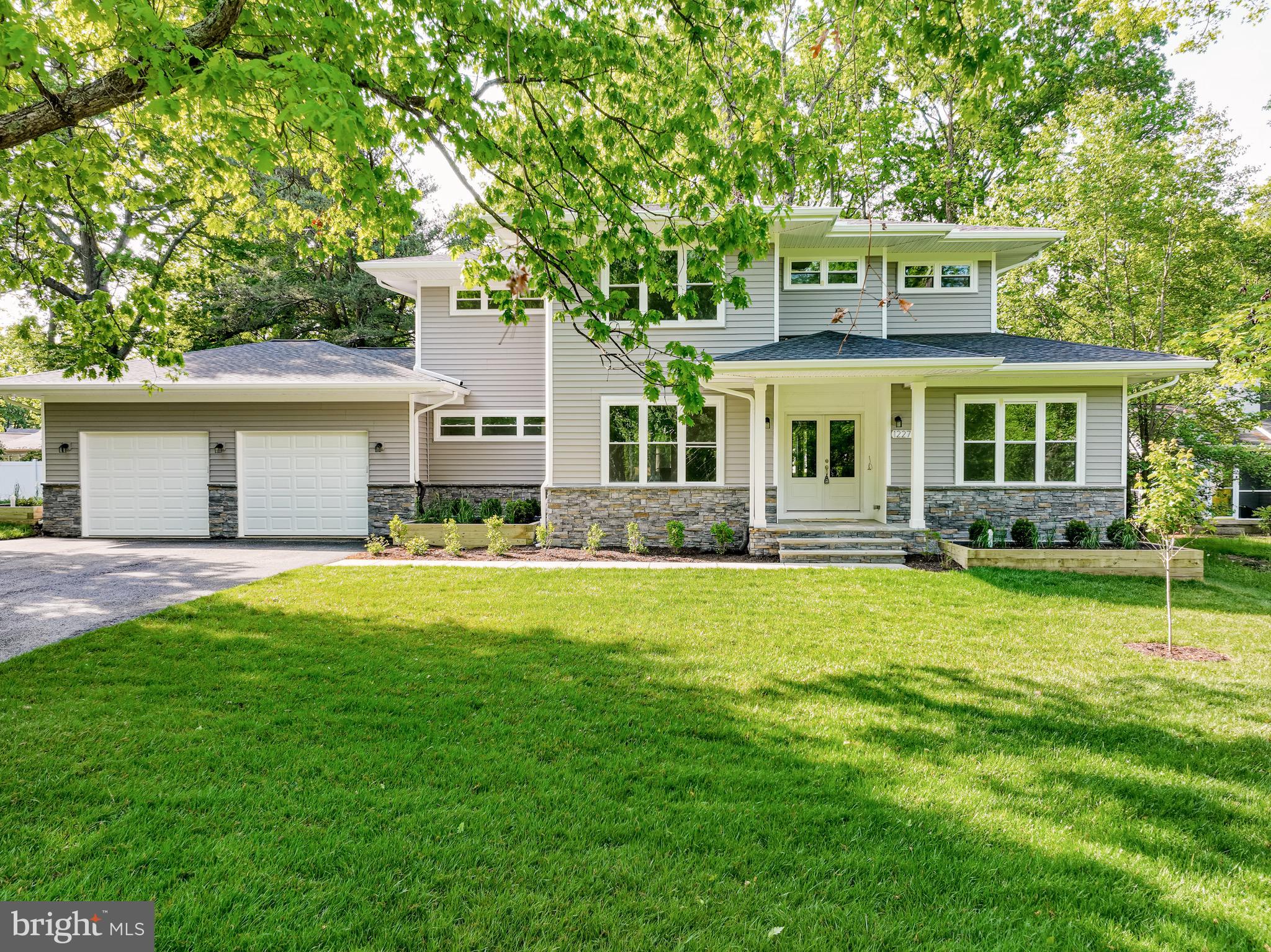 OYSTER HARBOR - Residential