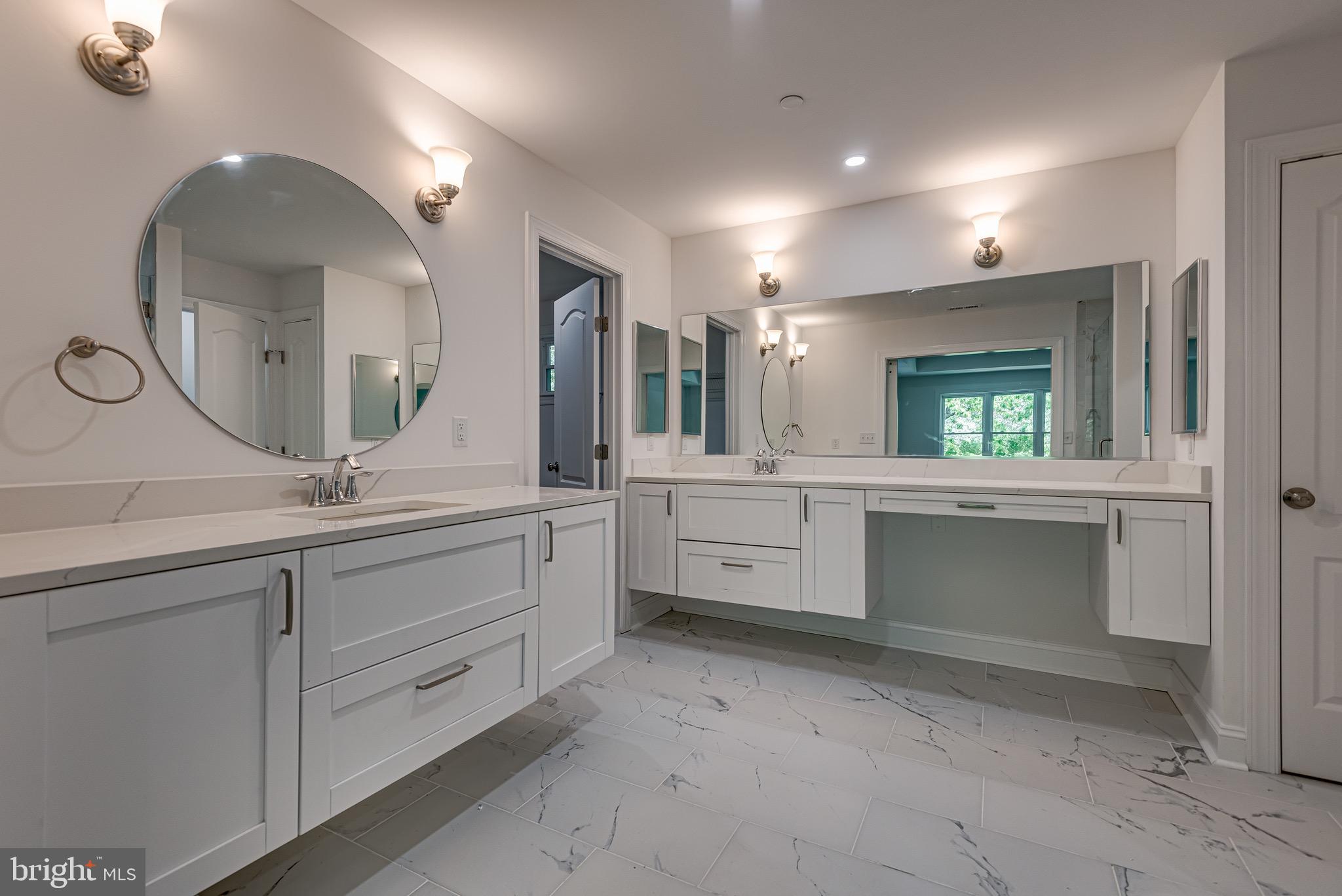 OYSTER HARBOR - Residential