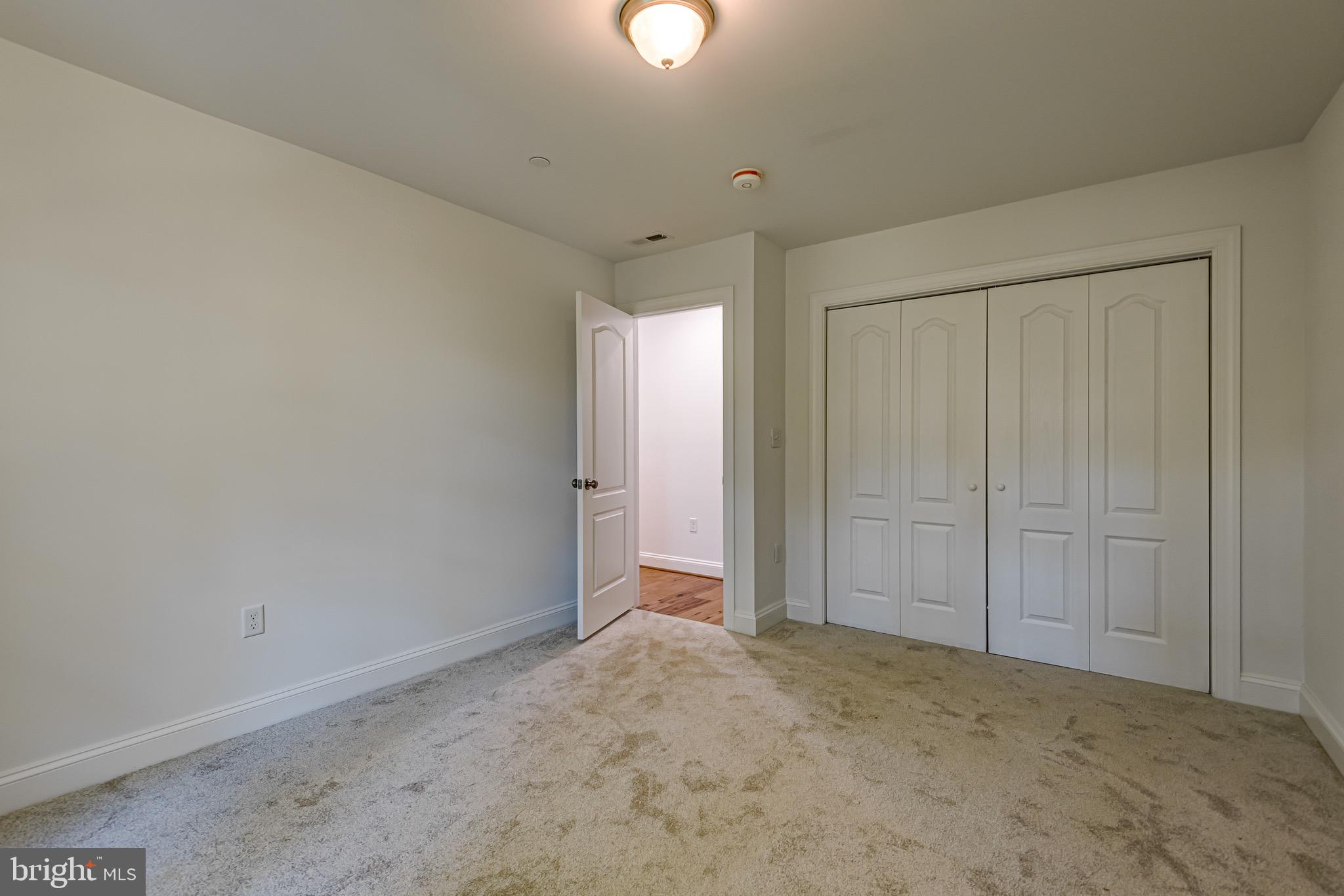 OYSTER HARBOR - Residential