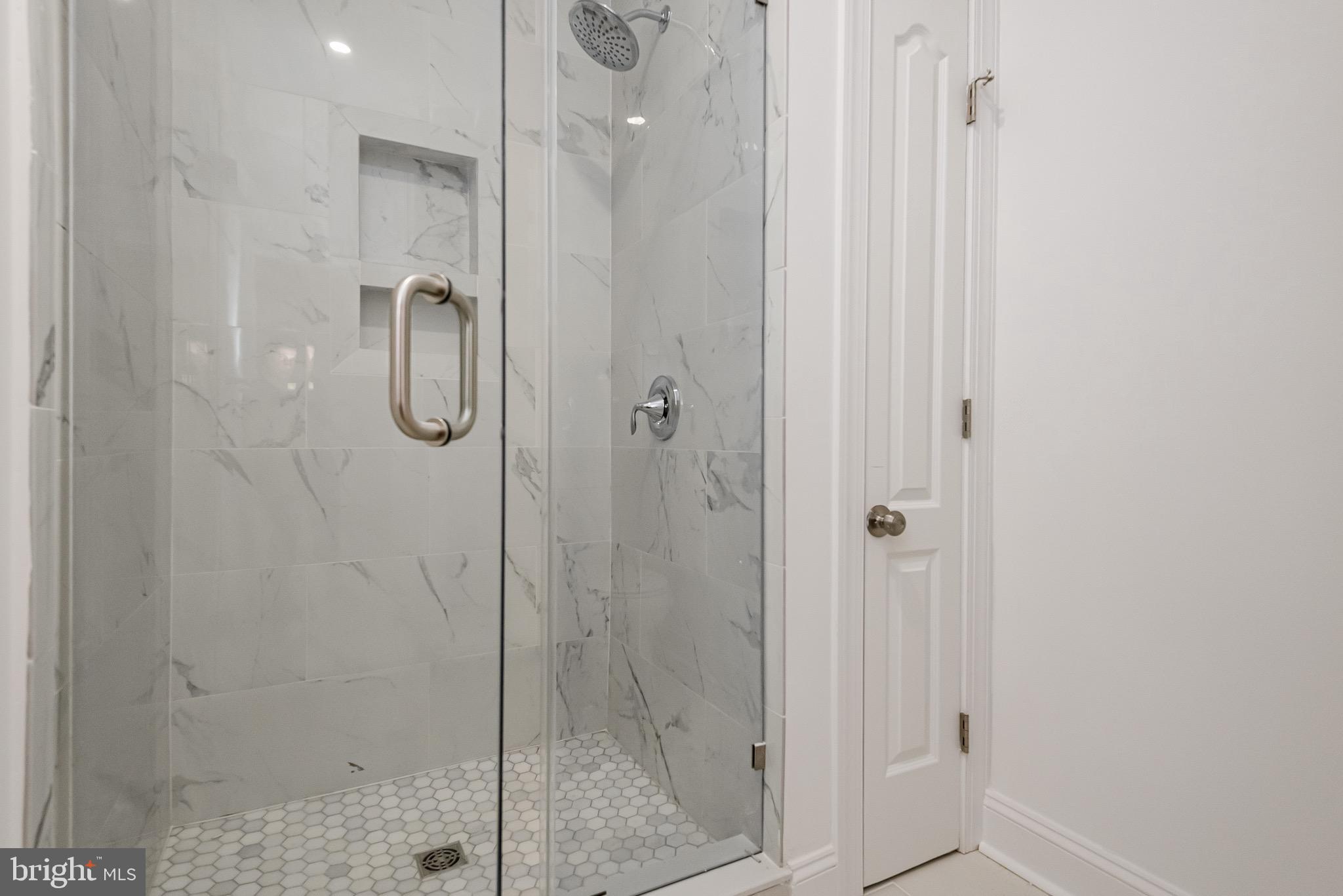 OYSTER HARBOR - Residential