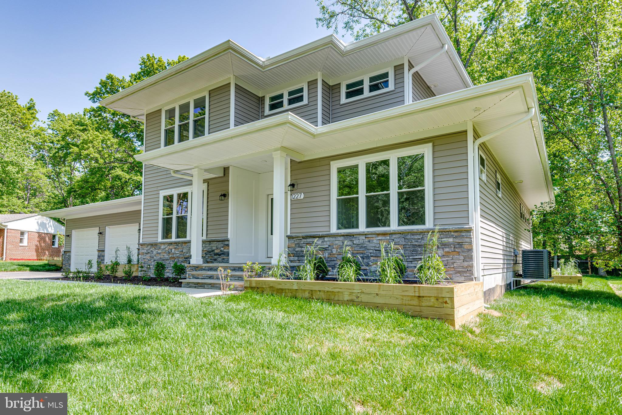 OYSTER HARBOR - Residential