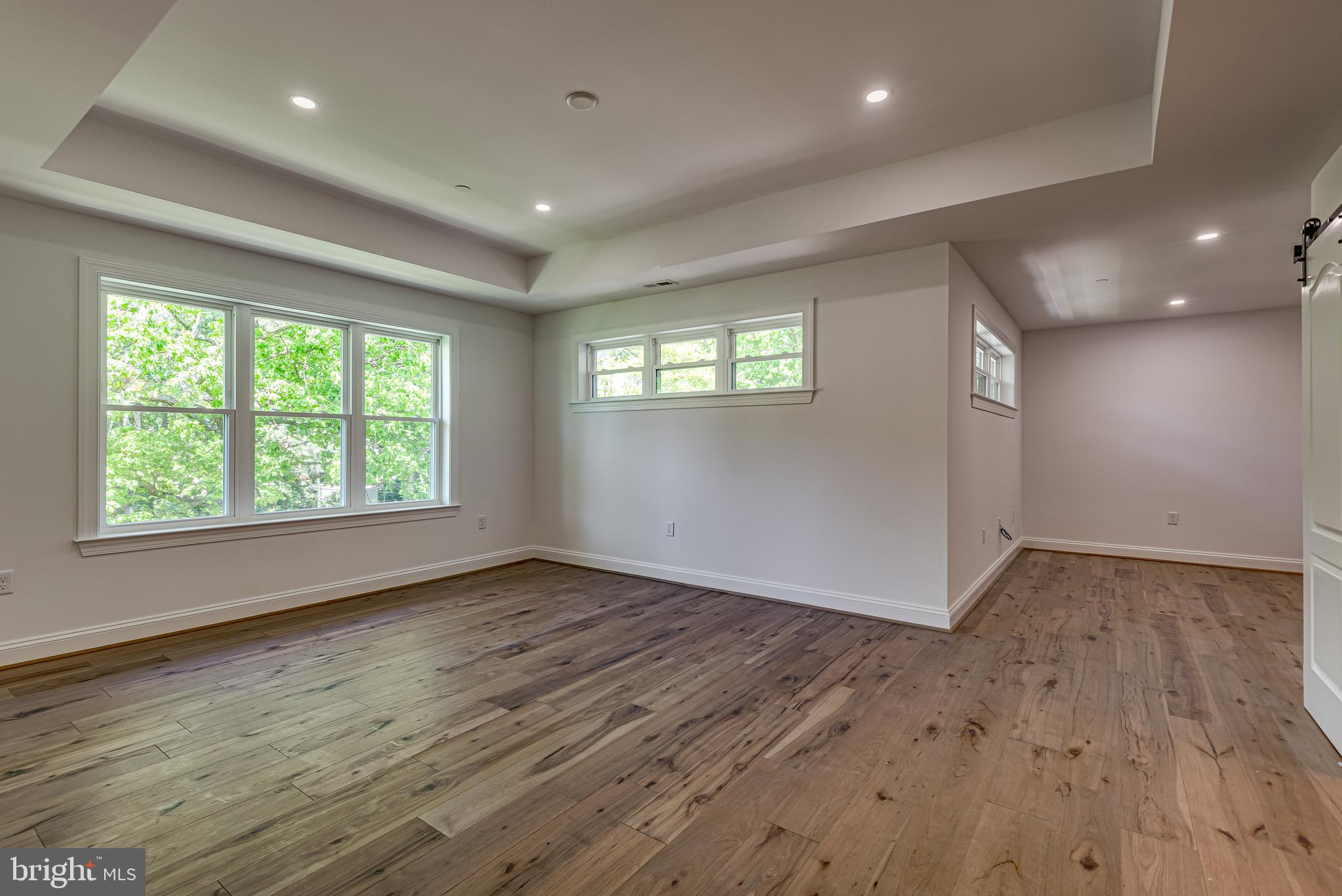 OYSTER HARBOR - Residential