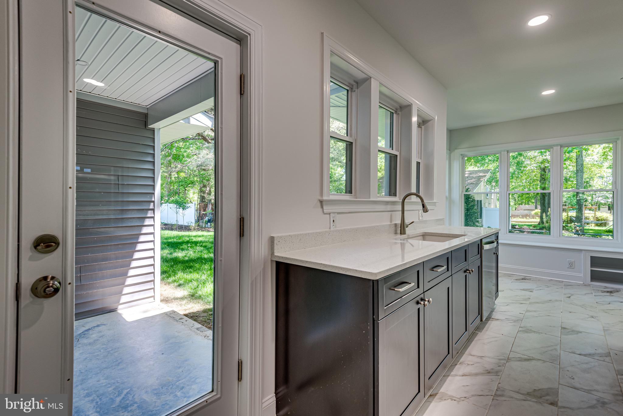 OYSTER HARBOR - Residential