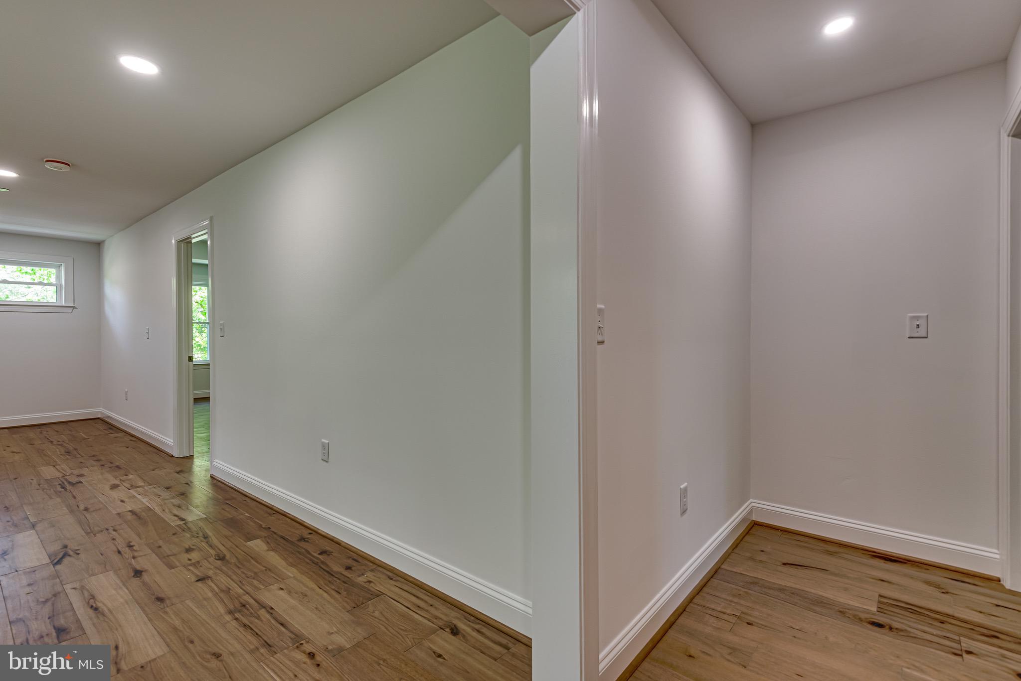 OYSTER HARBOR - Residential