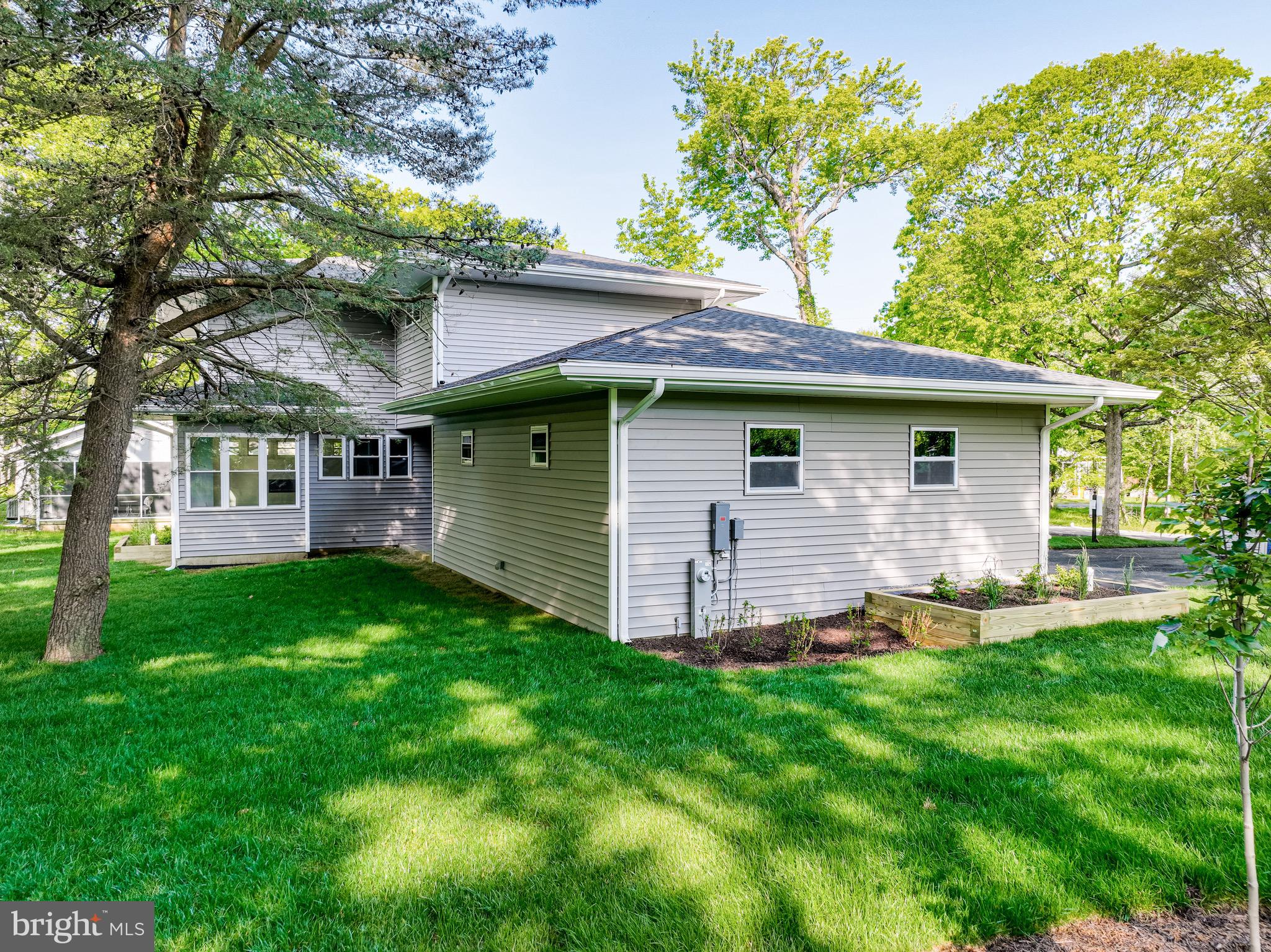 OYSTER HARBOR - Residential