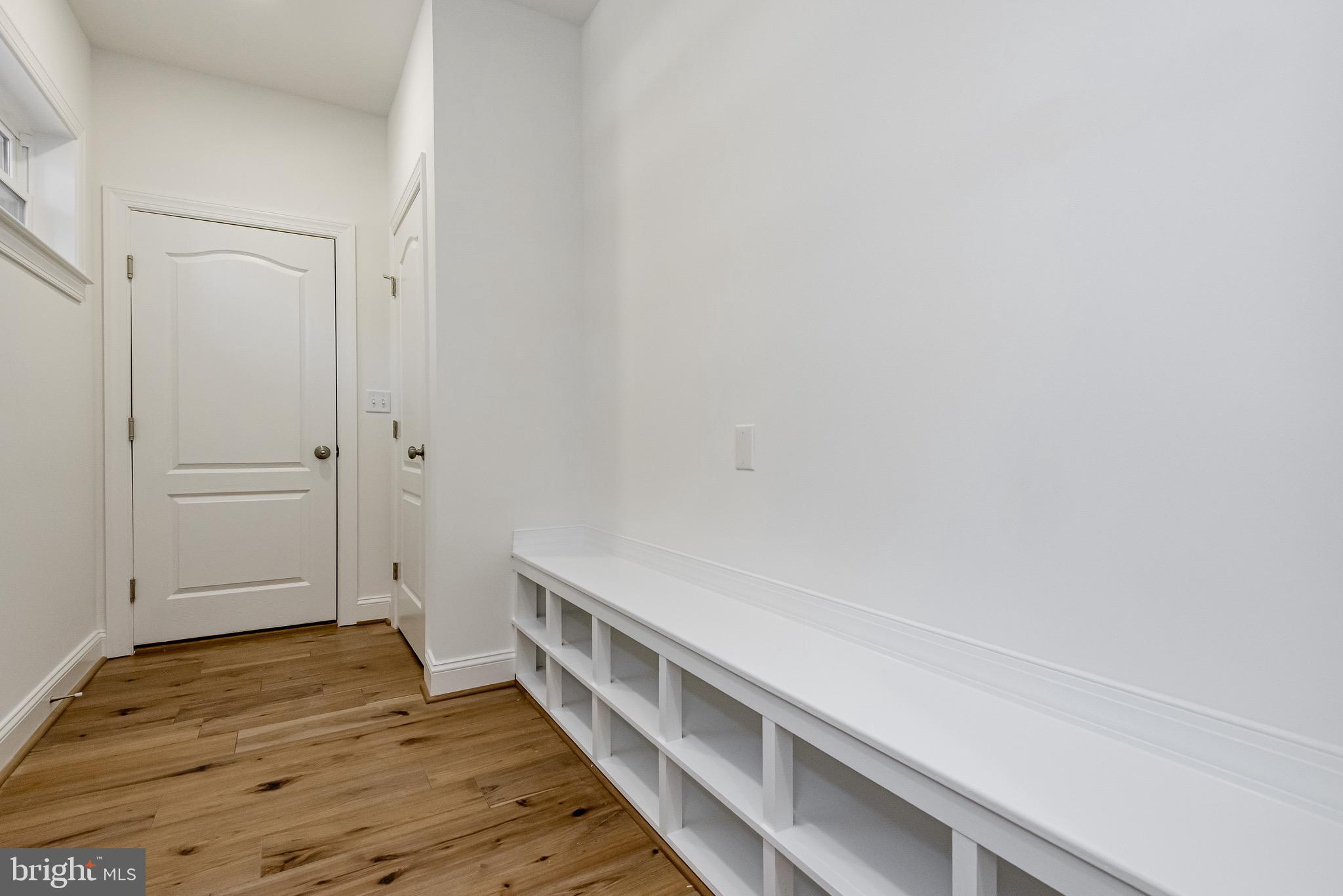 OYSTER HARBOR - Residential