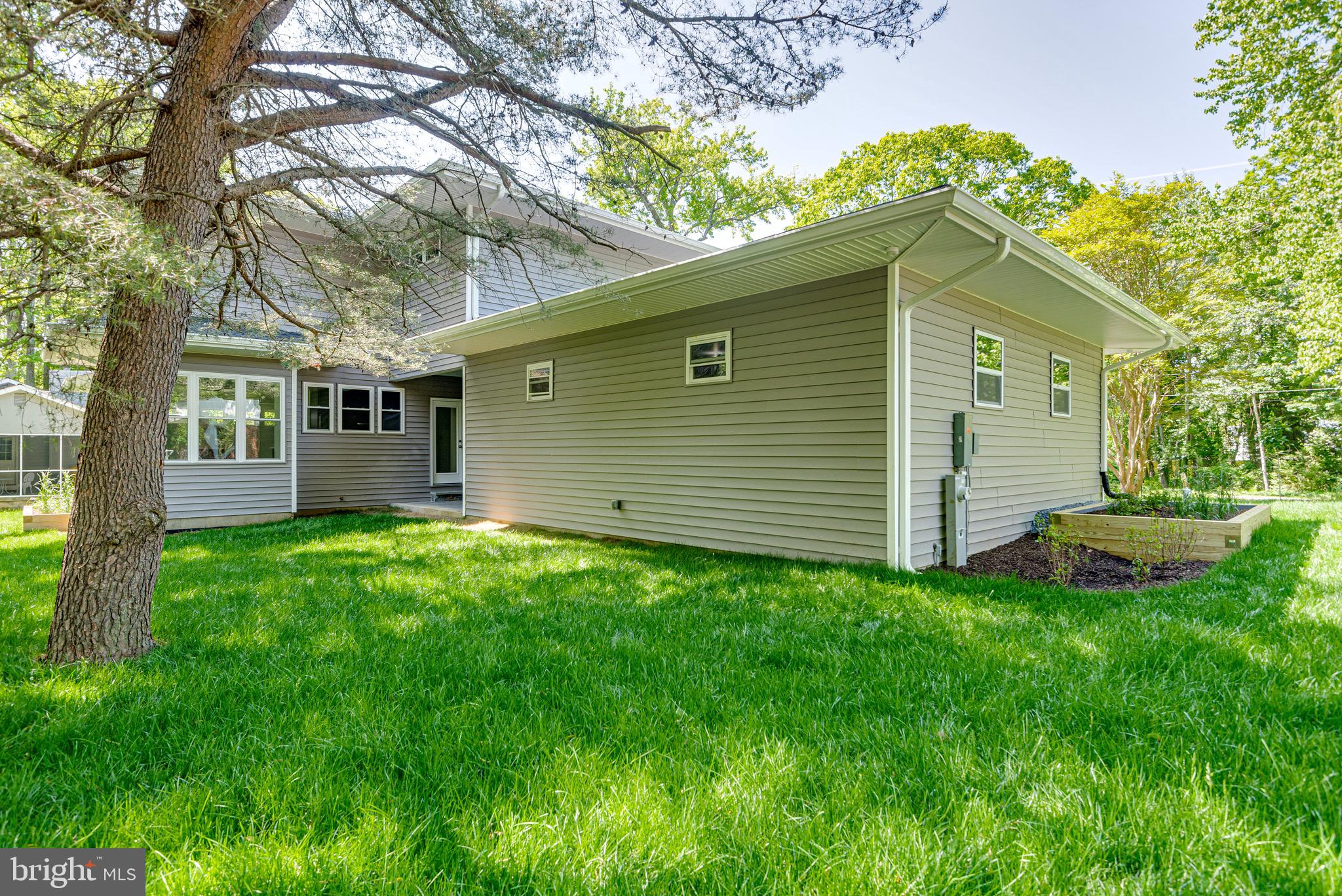 OYSTER HARBOR - Residential