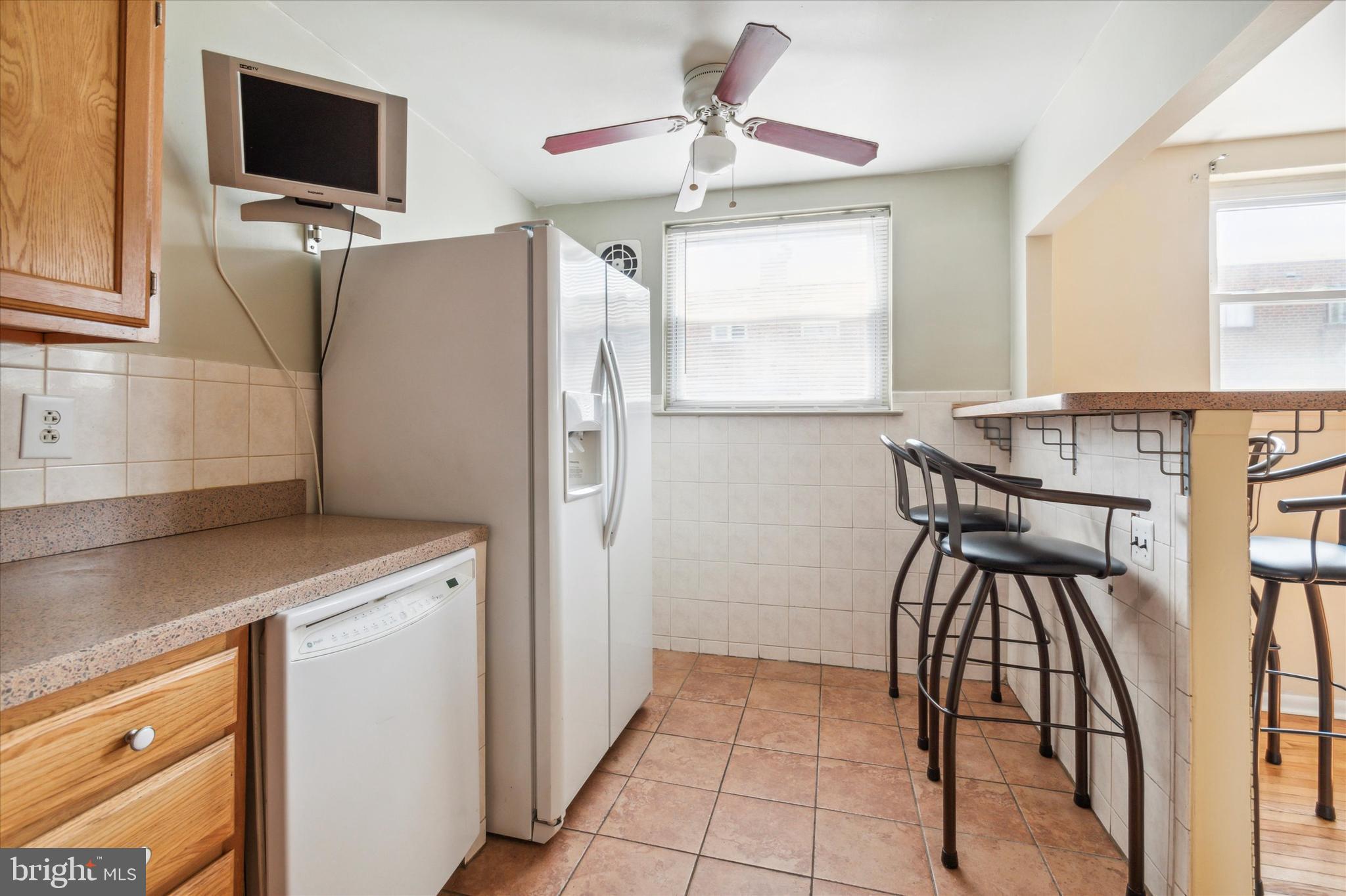 OXFORD CIRCLE - Residential