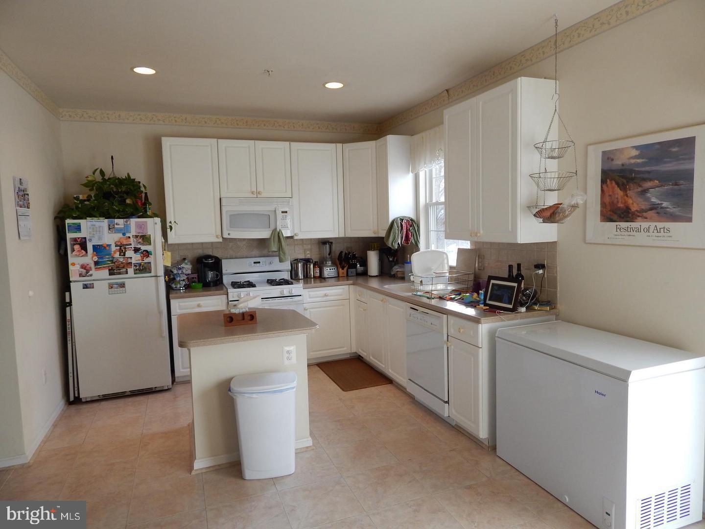 CLOPPER HILLS - Residential Lease