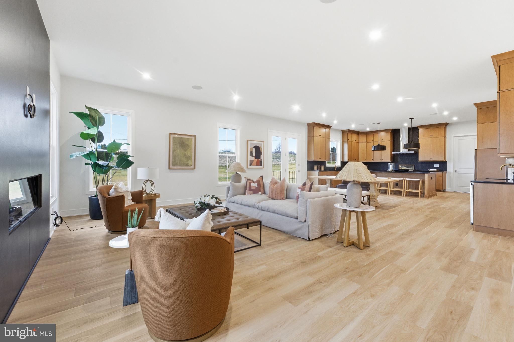 GLENMORE FARM - Residential