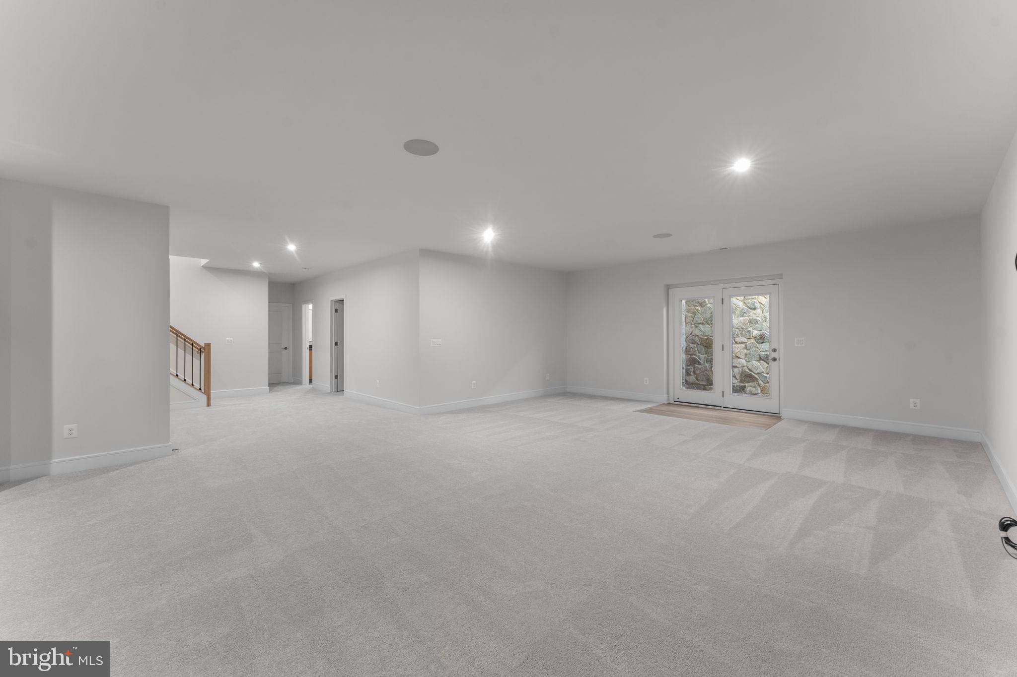 GLENMORE FARM - Residential