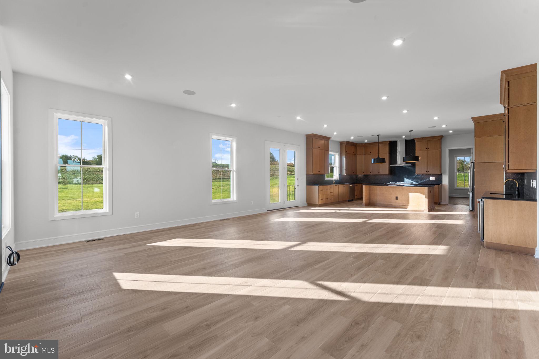 GLENMORE FARM - Residential