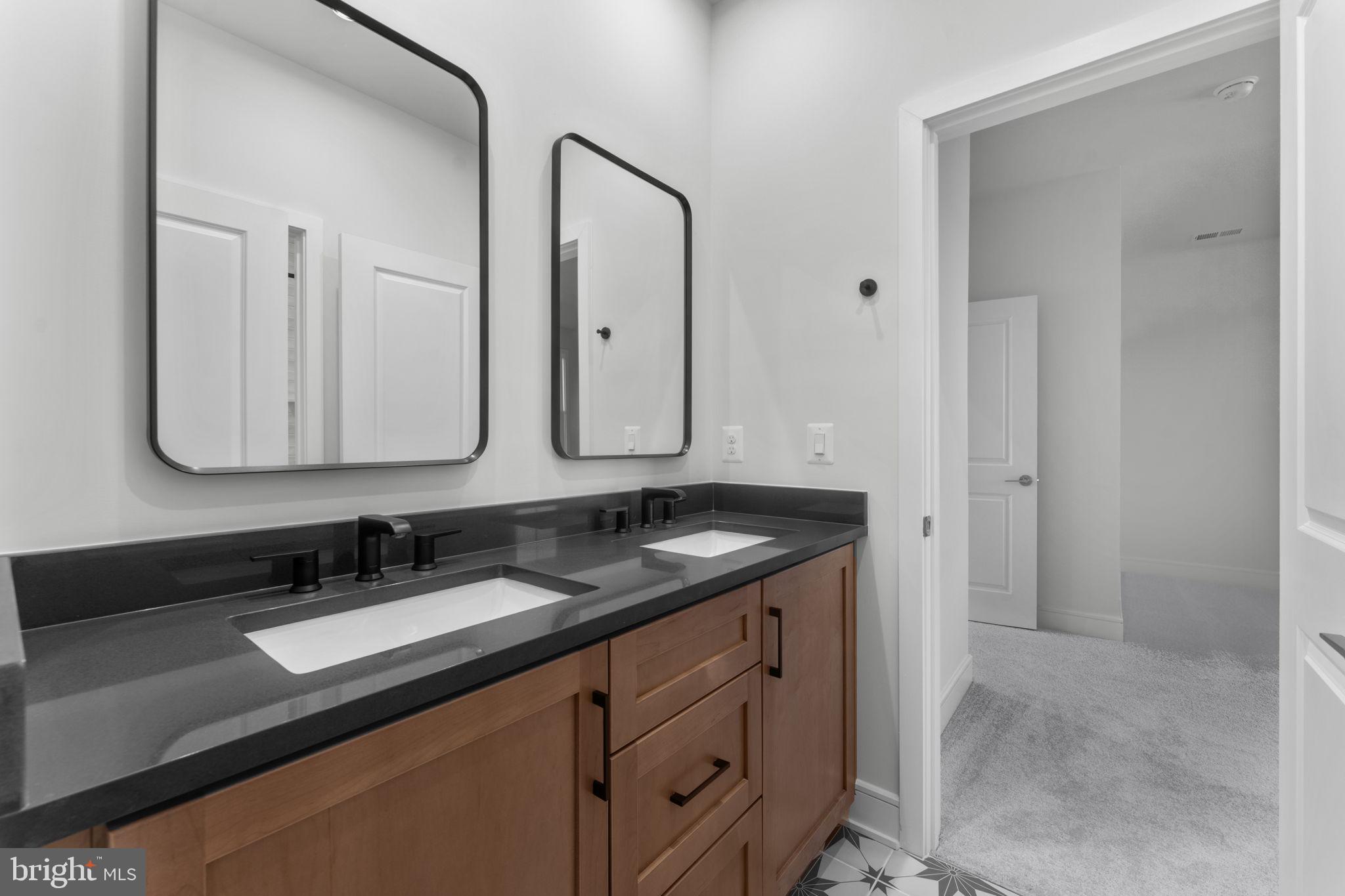 GLENMORE FARM - Residential