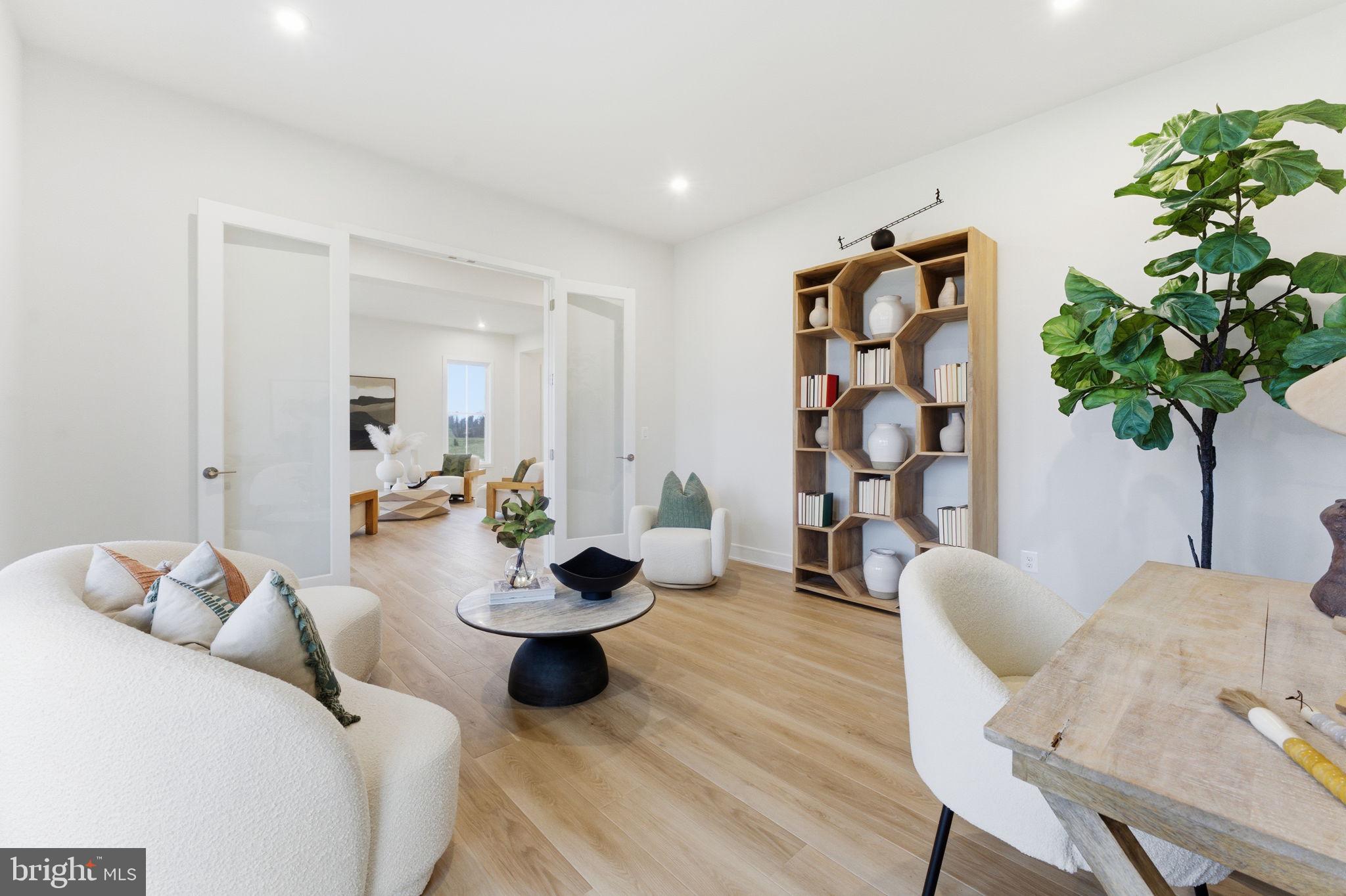 GLENMORE FARM - Residential