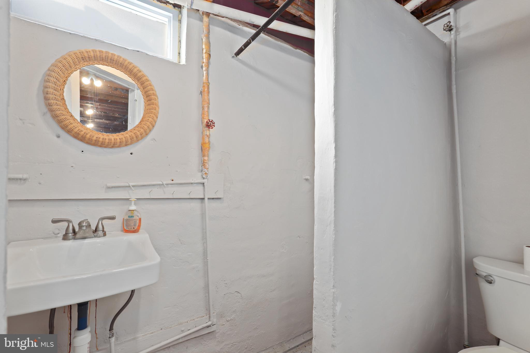 GROVETON HEIGHTS - Residential