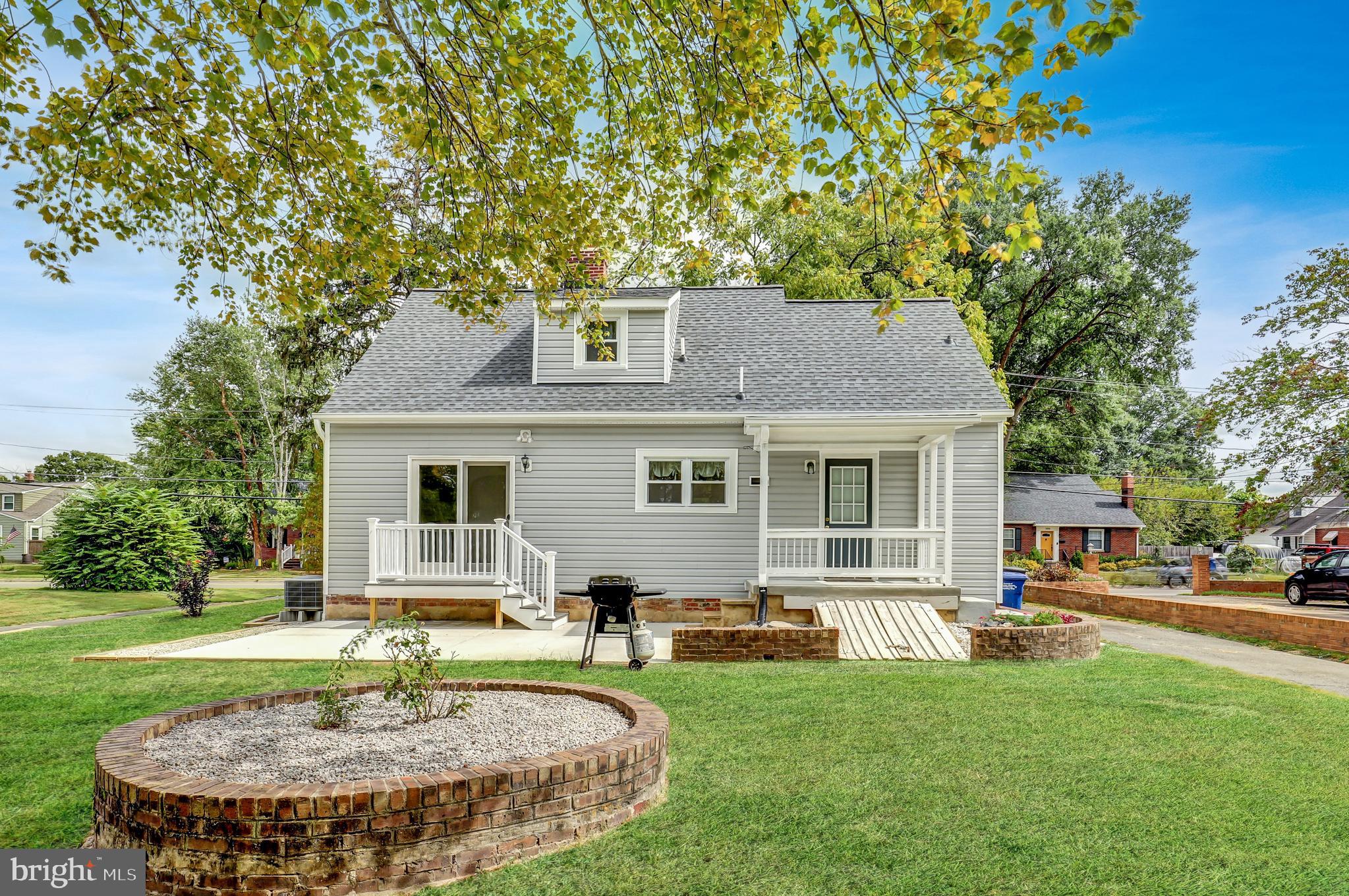 GROVETON HEIGHTS - Residential