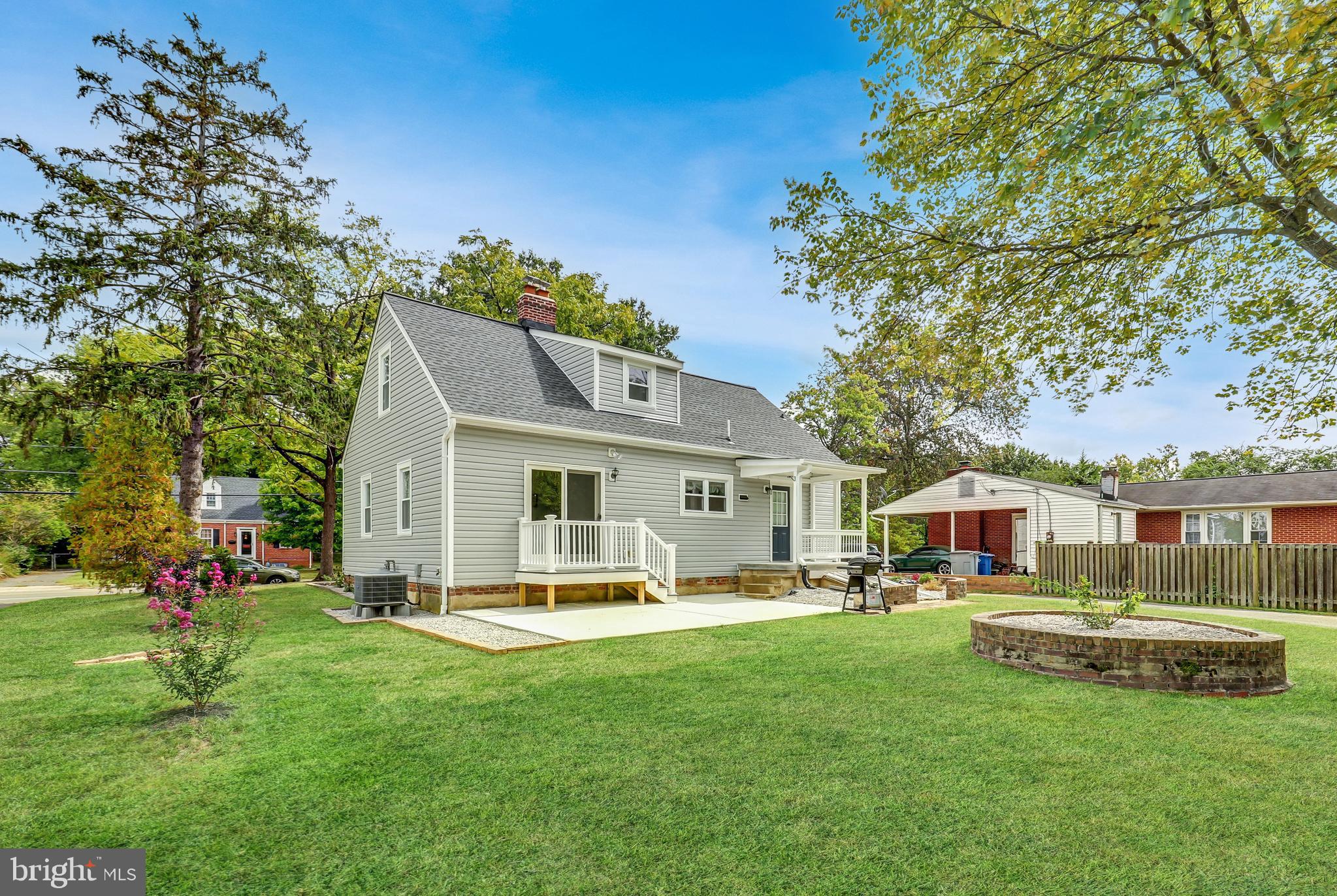 GROVETON HEIGHTS - Residential