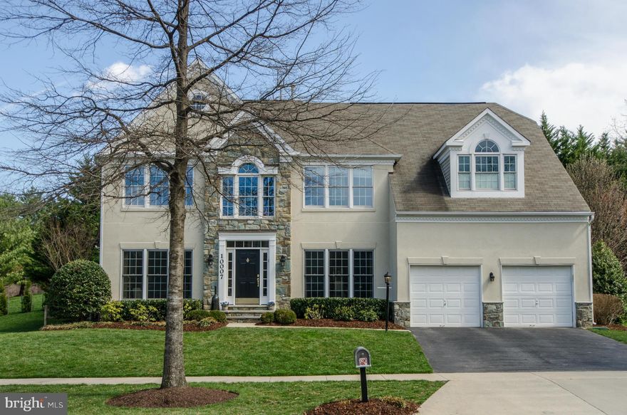 BEST VALUE IN THE WILLOWS! SENSATIONAL HOME W/ DRAMATIC 2-STORY FAMILY RM W/ STONE FPL, PRIVATE LIBRARY, FORMAL LR & DR,  SUN-FILLED KITCHEN OPEN TO FAM RM, REAR STAIRCASE, MASTER SUITE W/ SITTING RM,  WALK-UP LOWER LEVEL INCLUDES REC RM, OFFICE, ARTS & CRAFTS RM, EXERCISE RM W/ WET BAR & FULL BATH, CUSTOM DECK, PRIVATE FENCED IN YARD, PREMIUM NEIGHBORHOOD LOCATION NEAR POOL & AMENITIES.