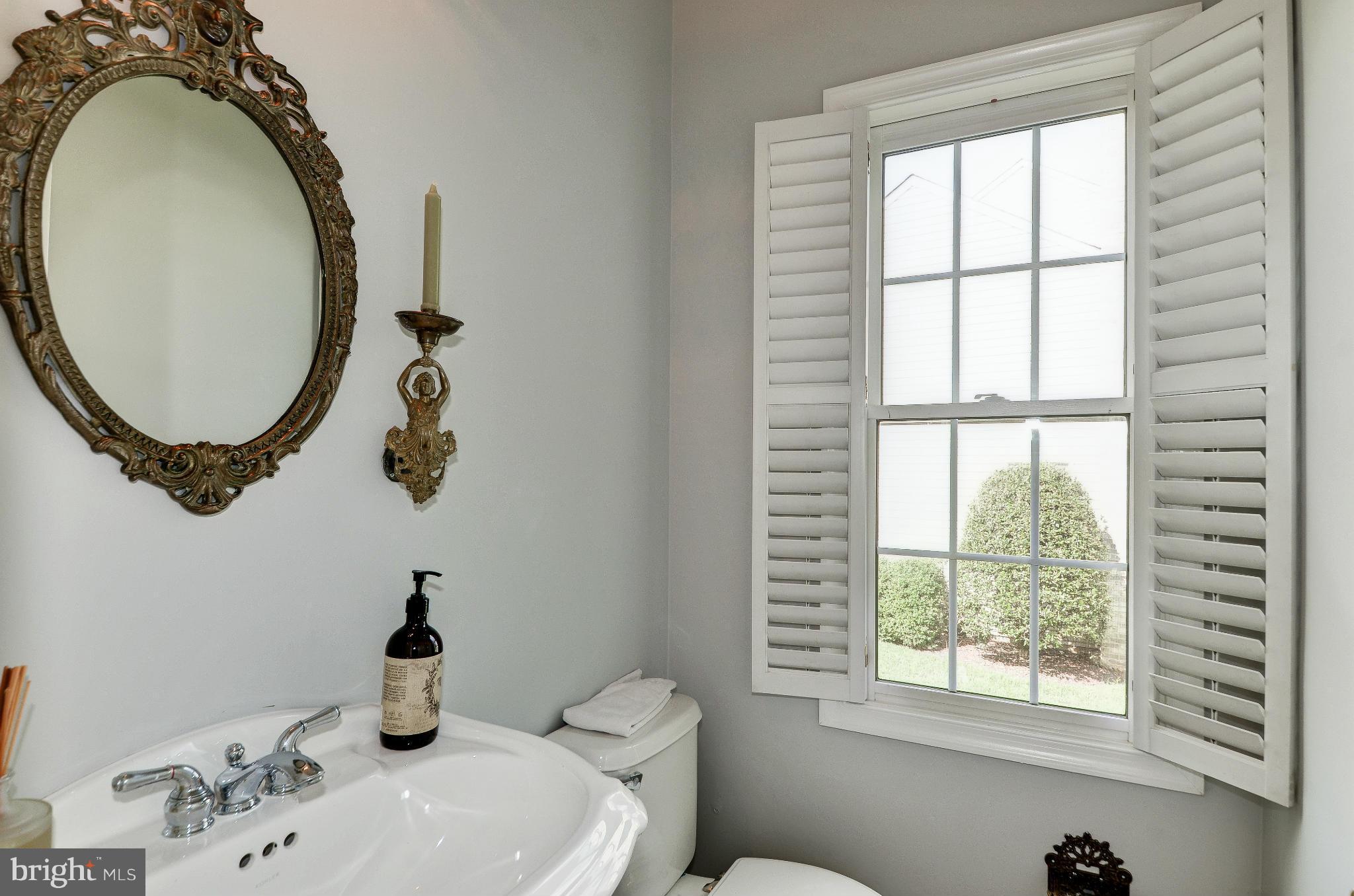 WILLOWS OF POTOMAC - Residential