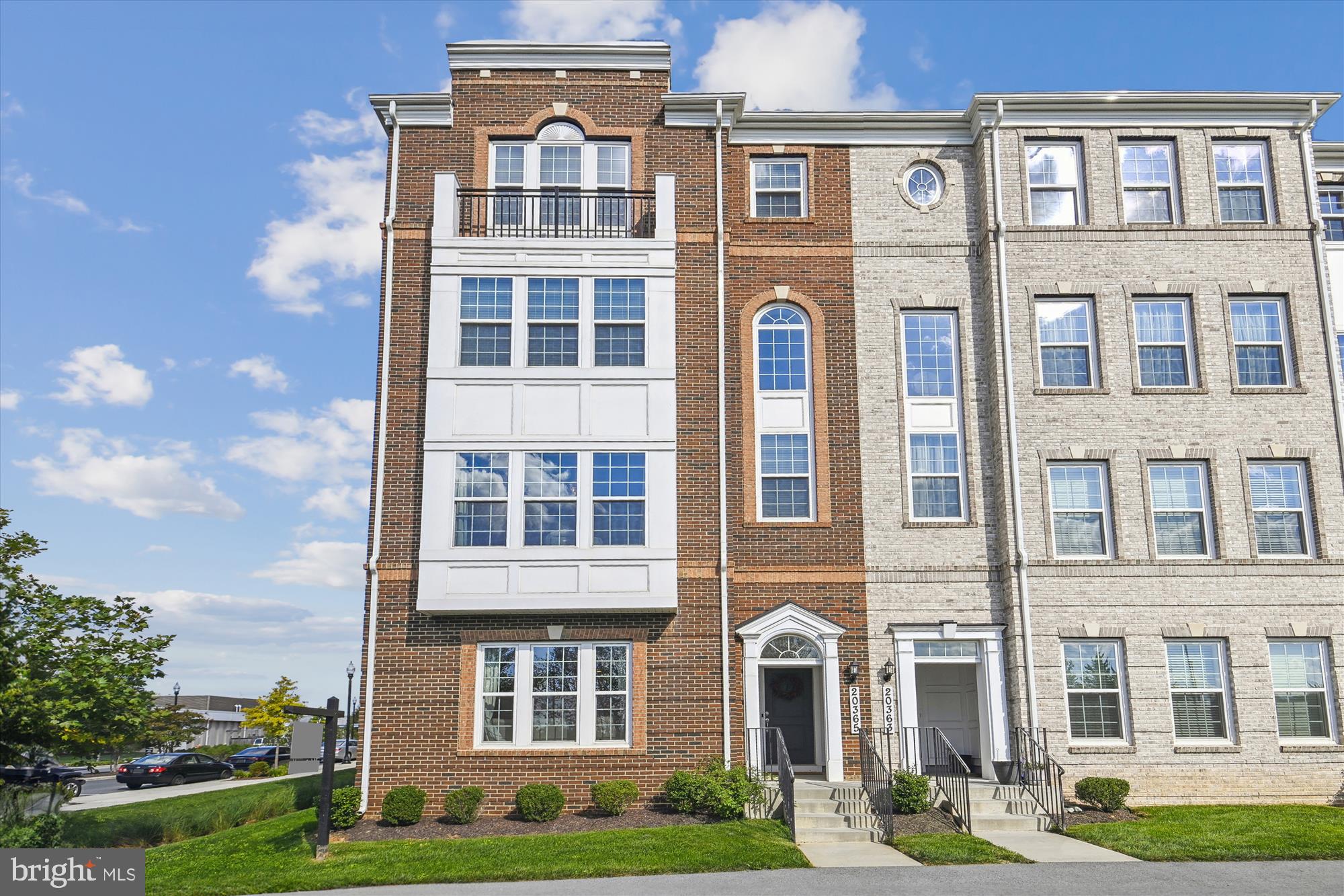 CENTURY ROW - Residential