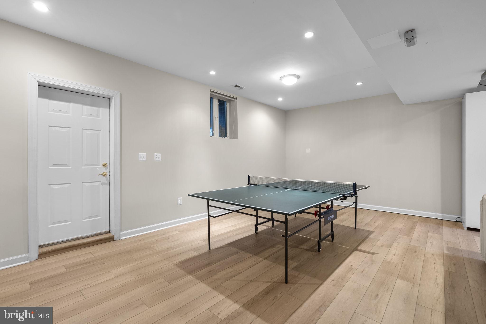 SHORE ACRES - Residential