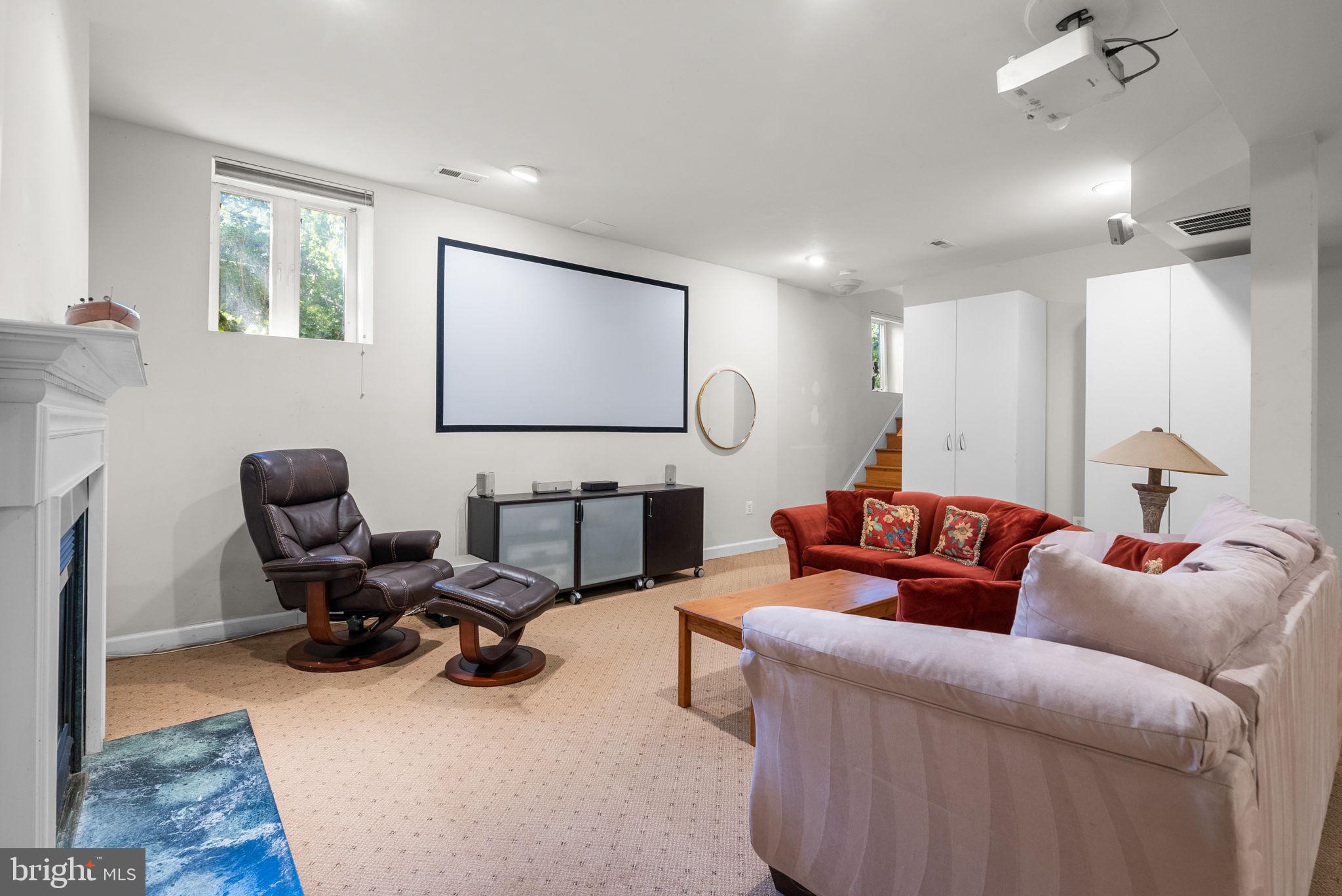 SHORE ACRES - Residential