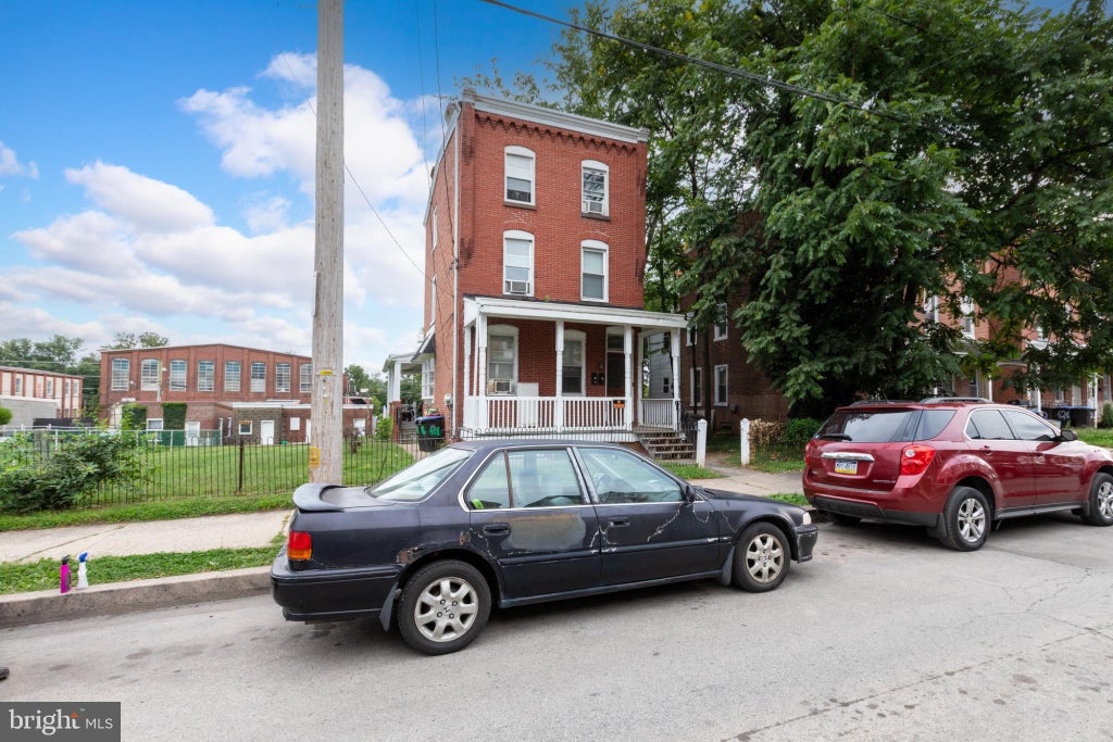 Photo of NORRISTOWN, PA 19401 (MLS # PAMC2195136)