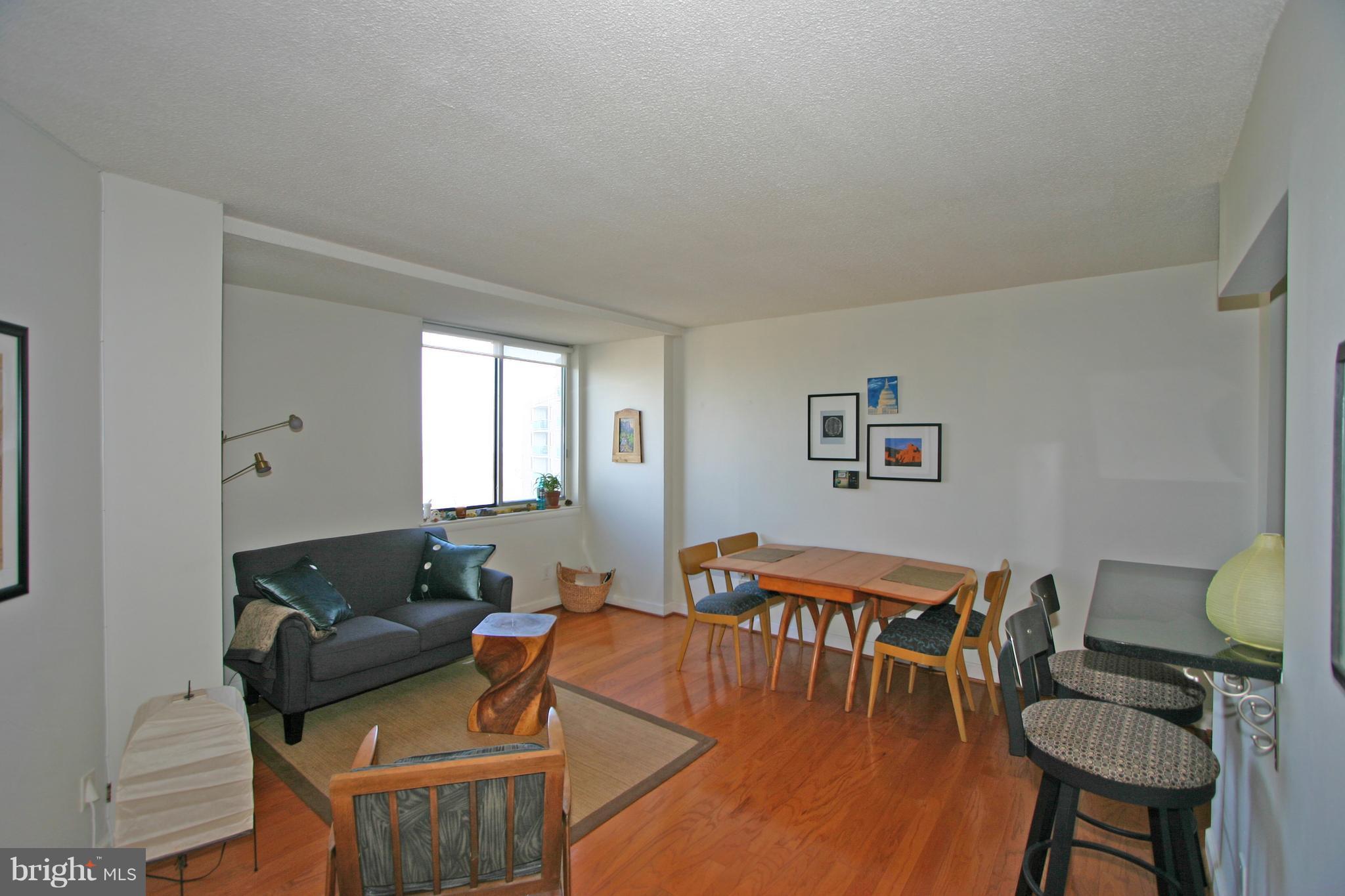 MARINA TOWERS - Residential