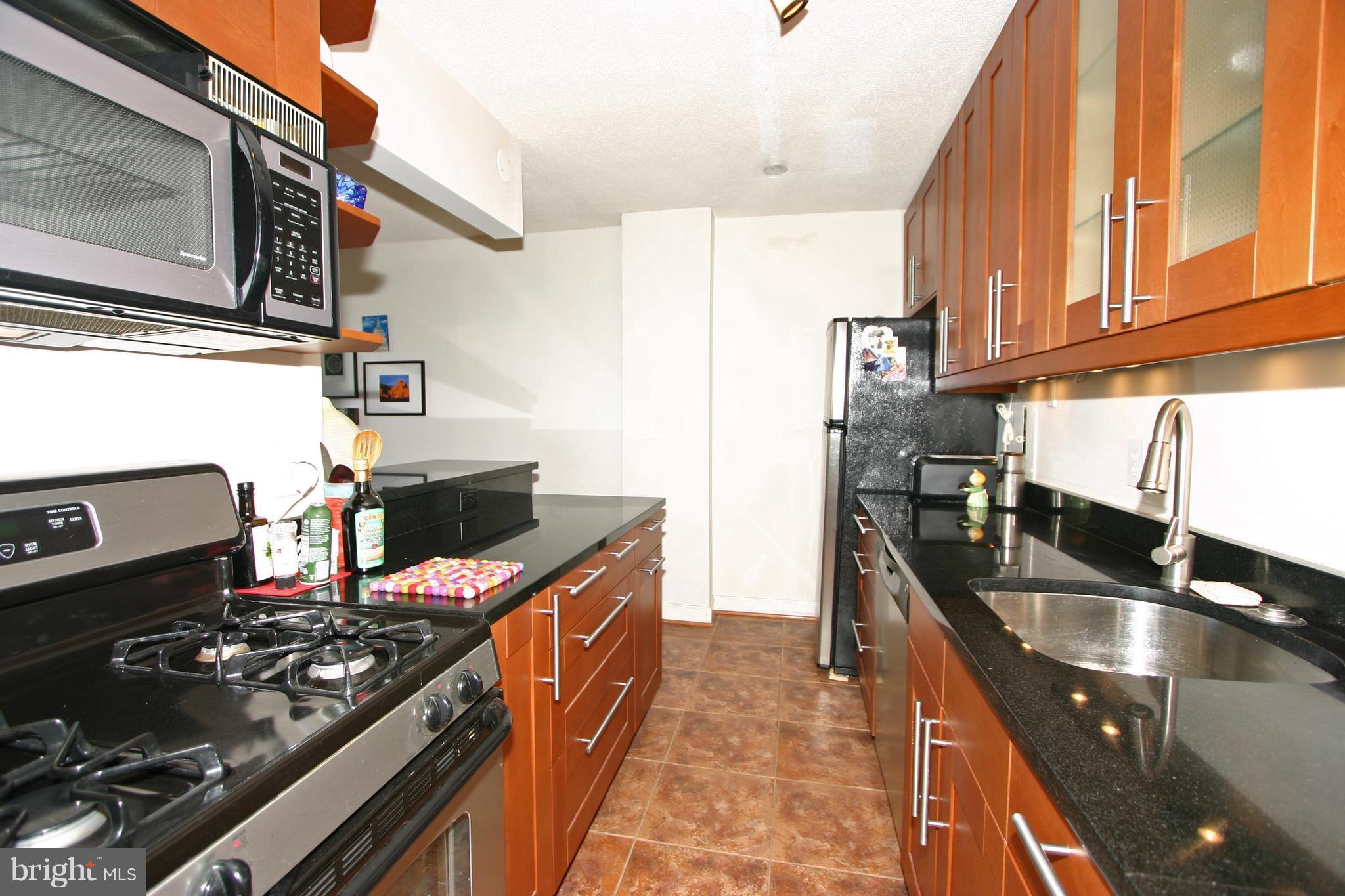 MARINA TOWERS - Residential