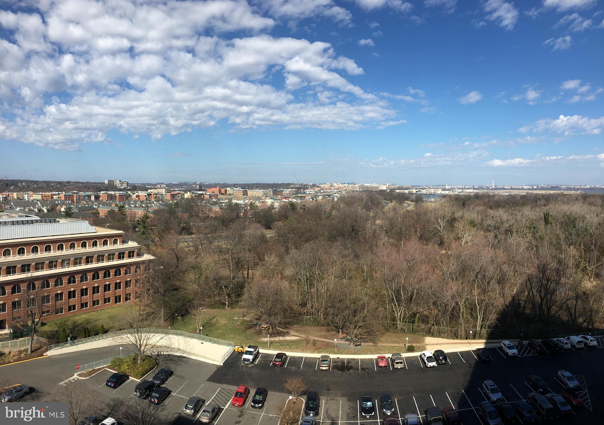 MARINA TOWERS - Residential