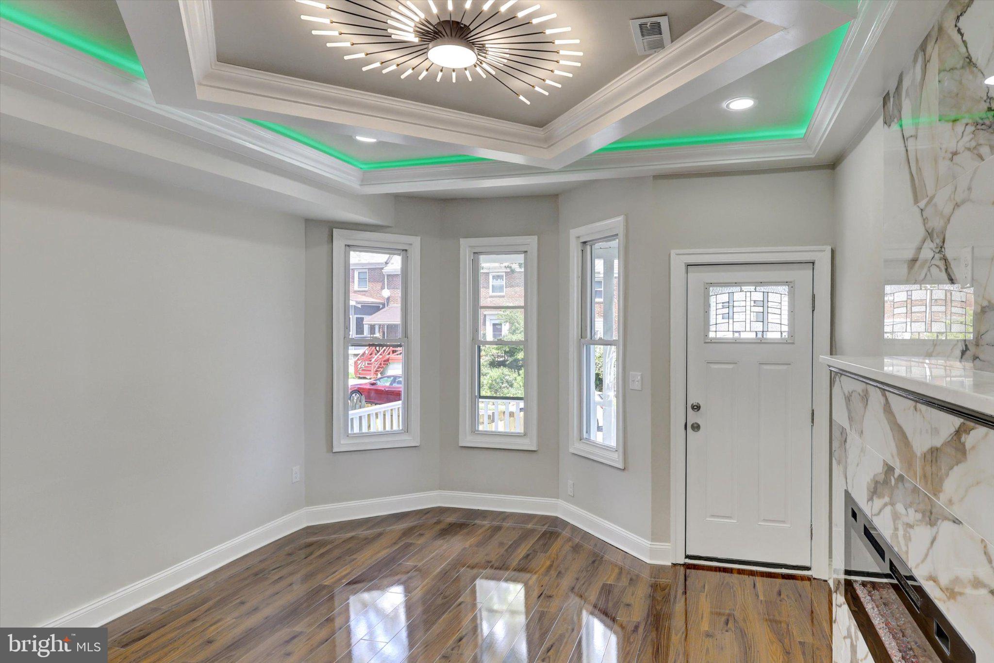 EDNOR GARDENS - LAKESIDE - Residential