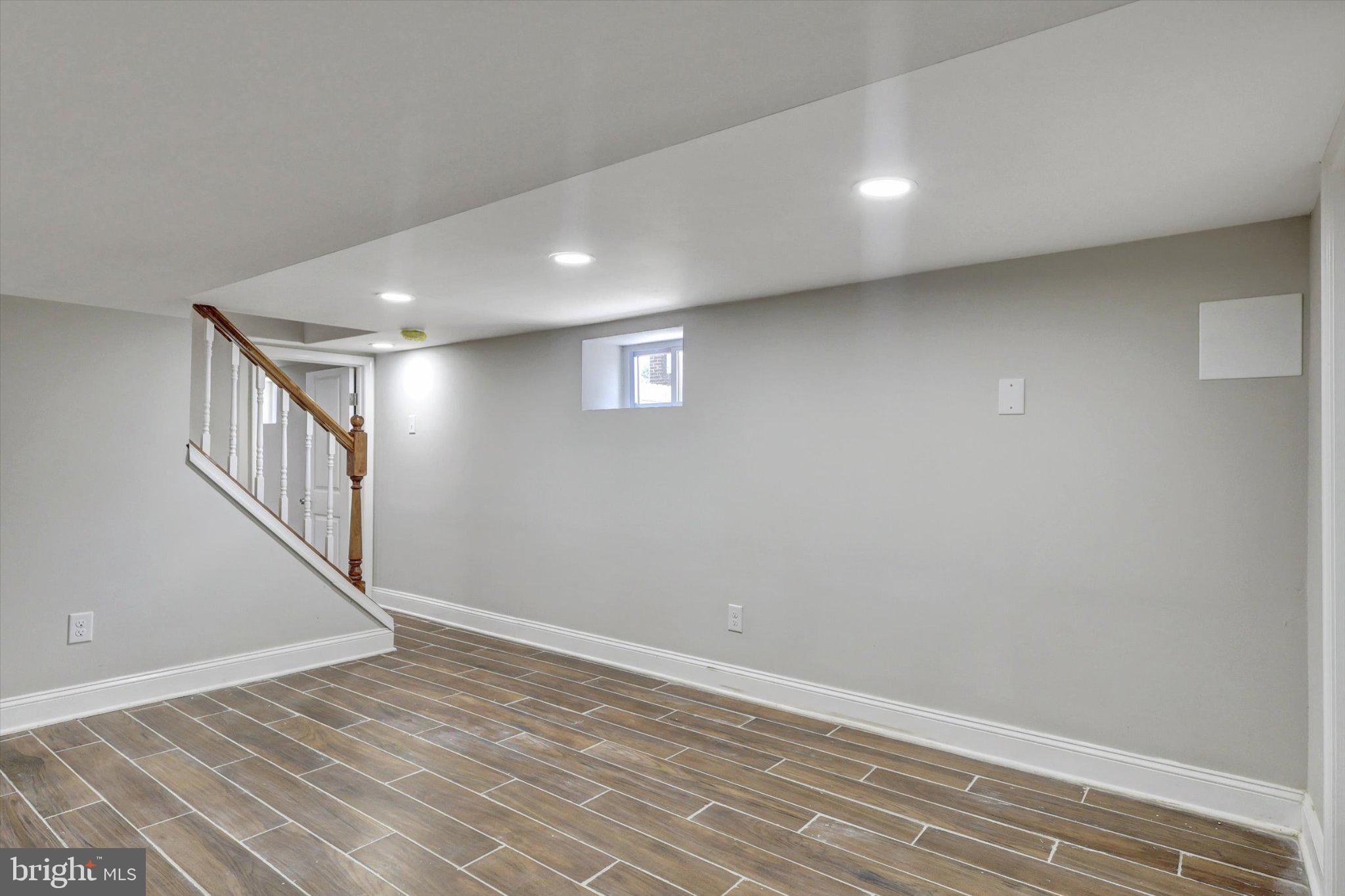 EDNOR GARDENS - LAKESIDE - Residential