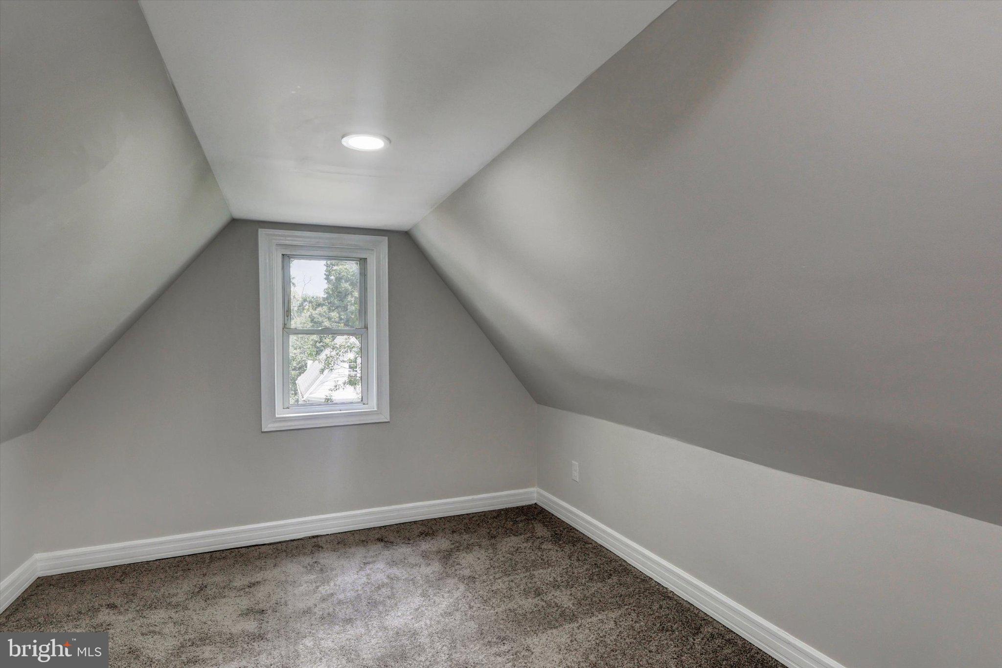 EDNOR GARDENS - LAKESIDE - Residential