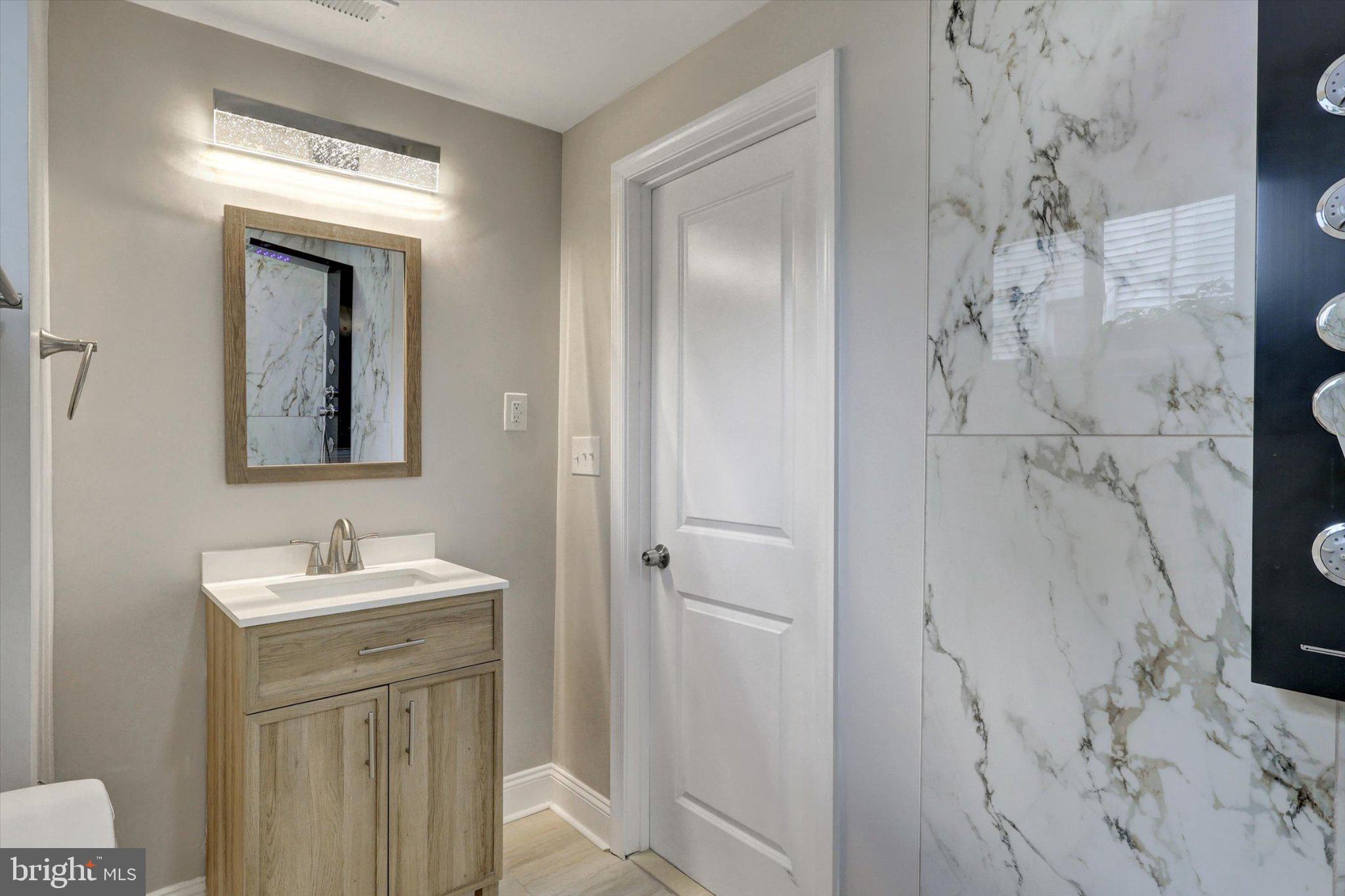 EDNOR GARDENS - LAKESIDE - Residential