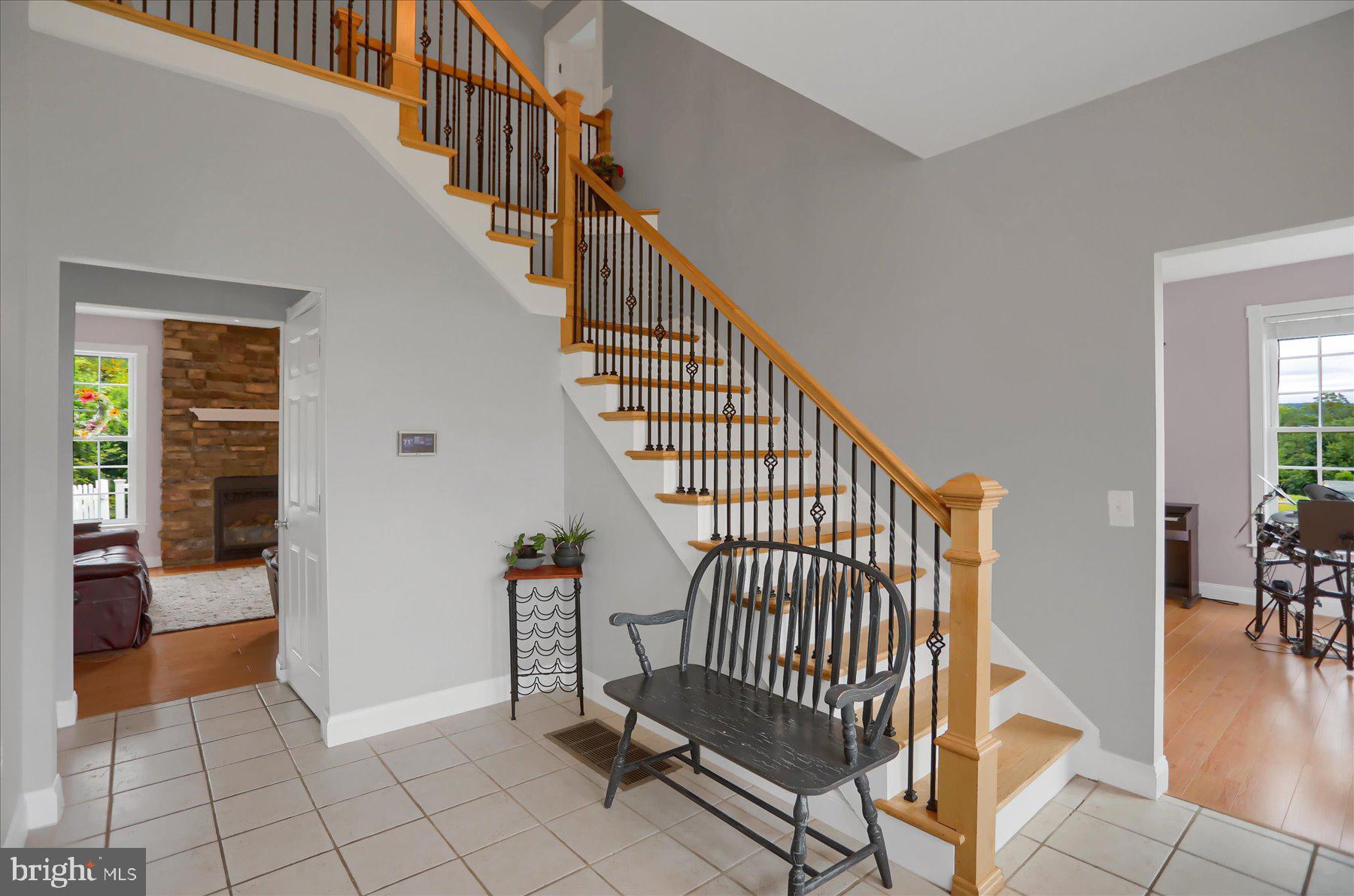 304 DOGWOOD LANE