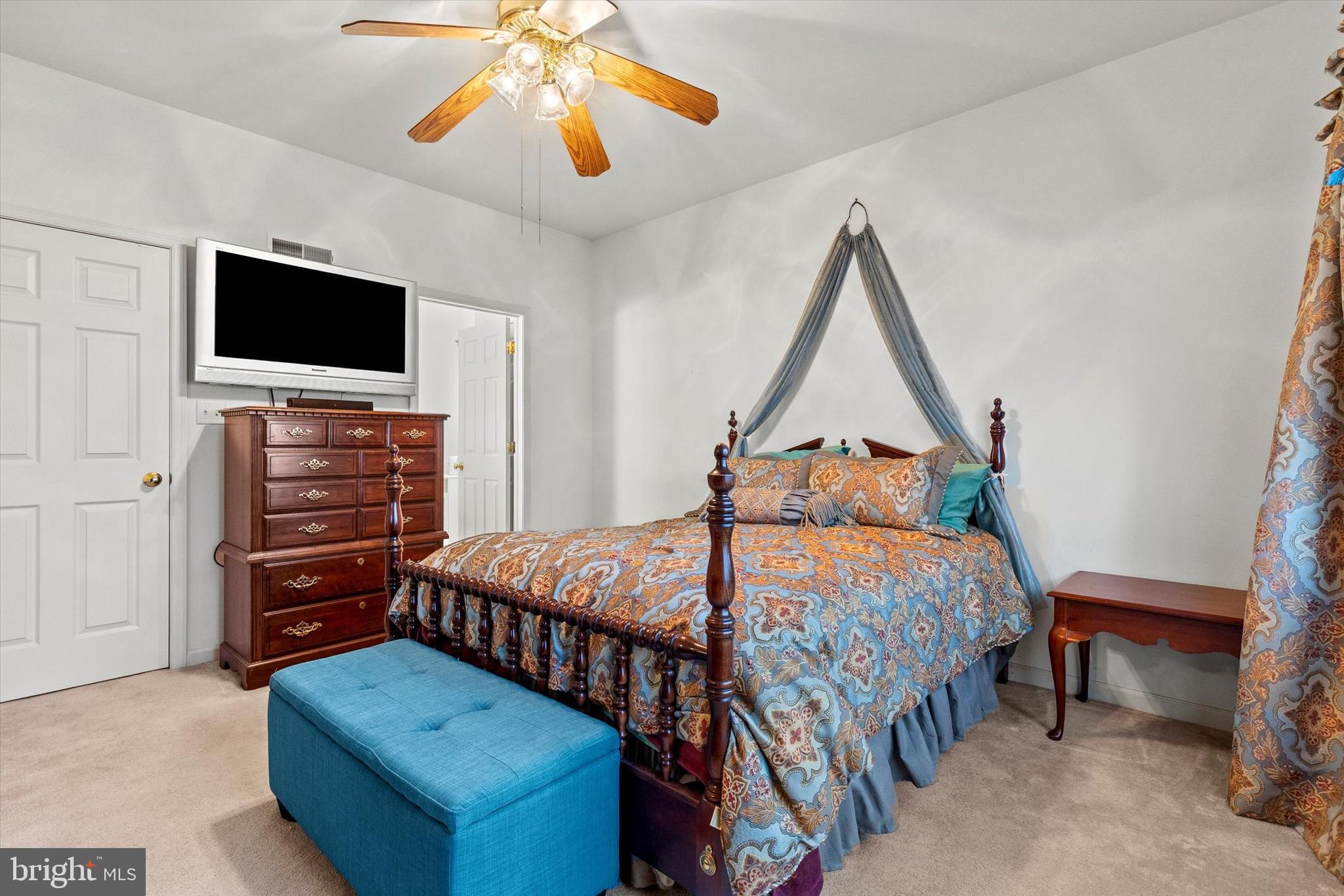 CREEKSIDE - Residential