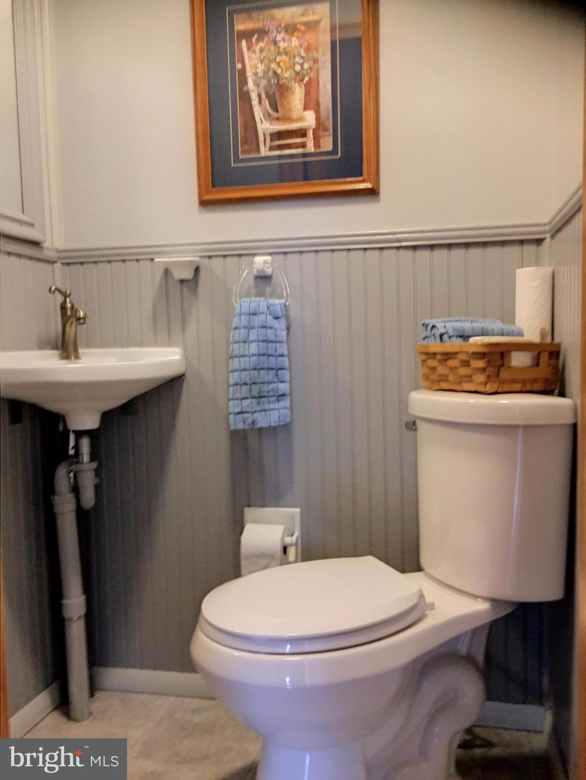 HILLSIDE ESTATES - Residential